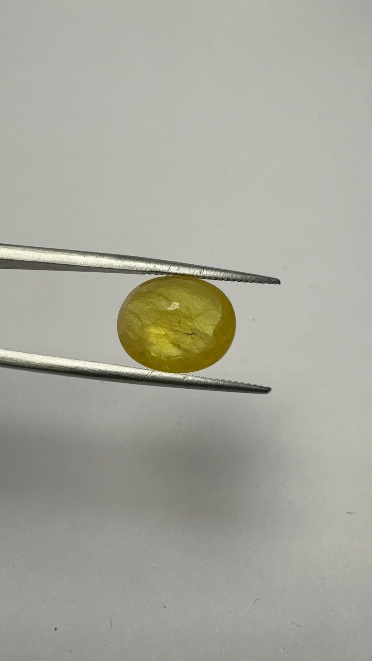 Yellow Sapphire – 5.42 Carat – Thailand — exact stone view 5