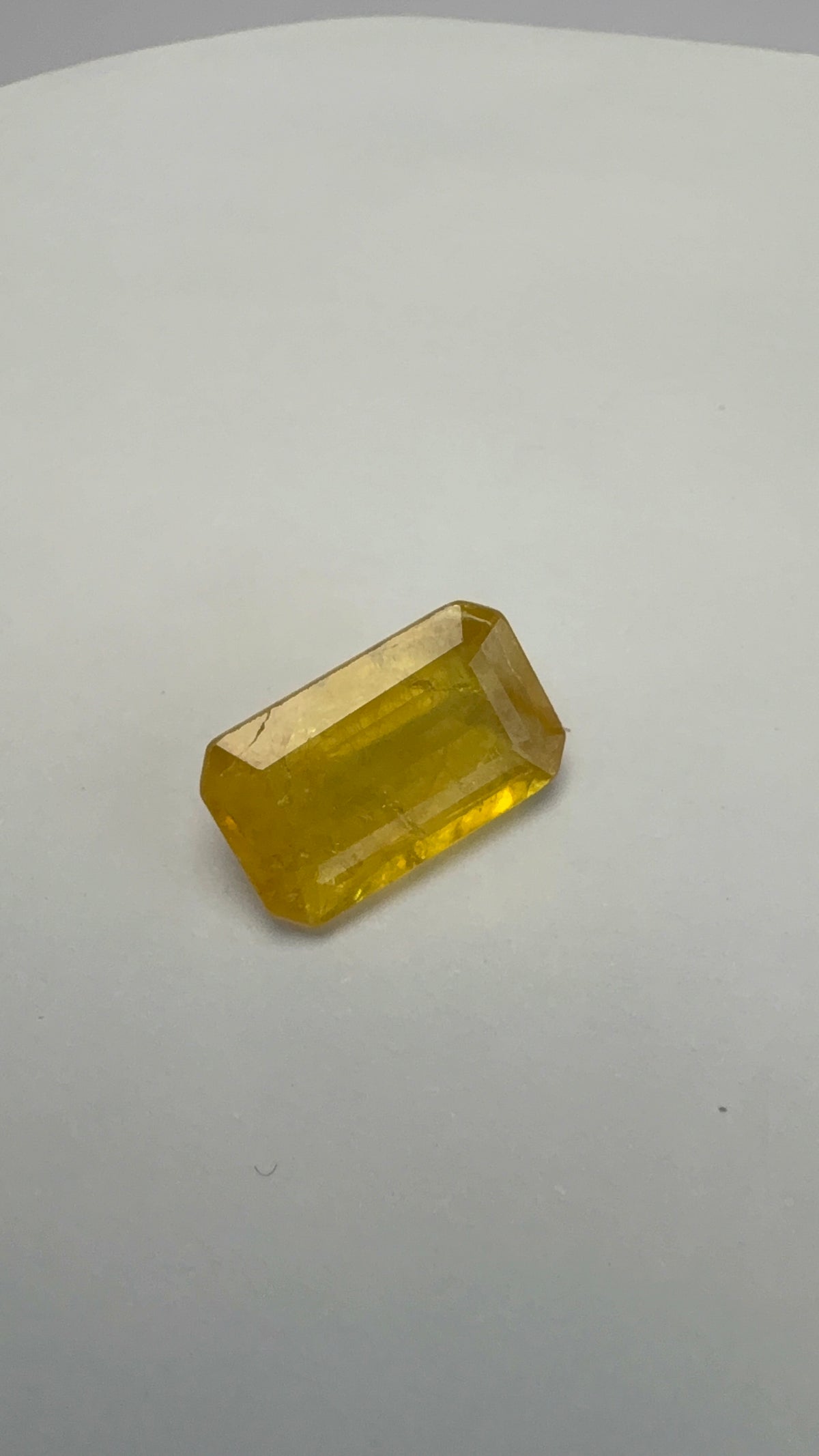 Yellow Sapphire 4.21 carat BKR-291 front view