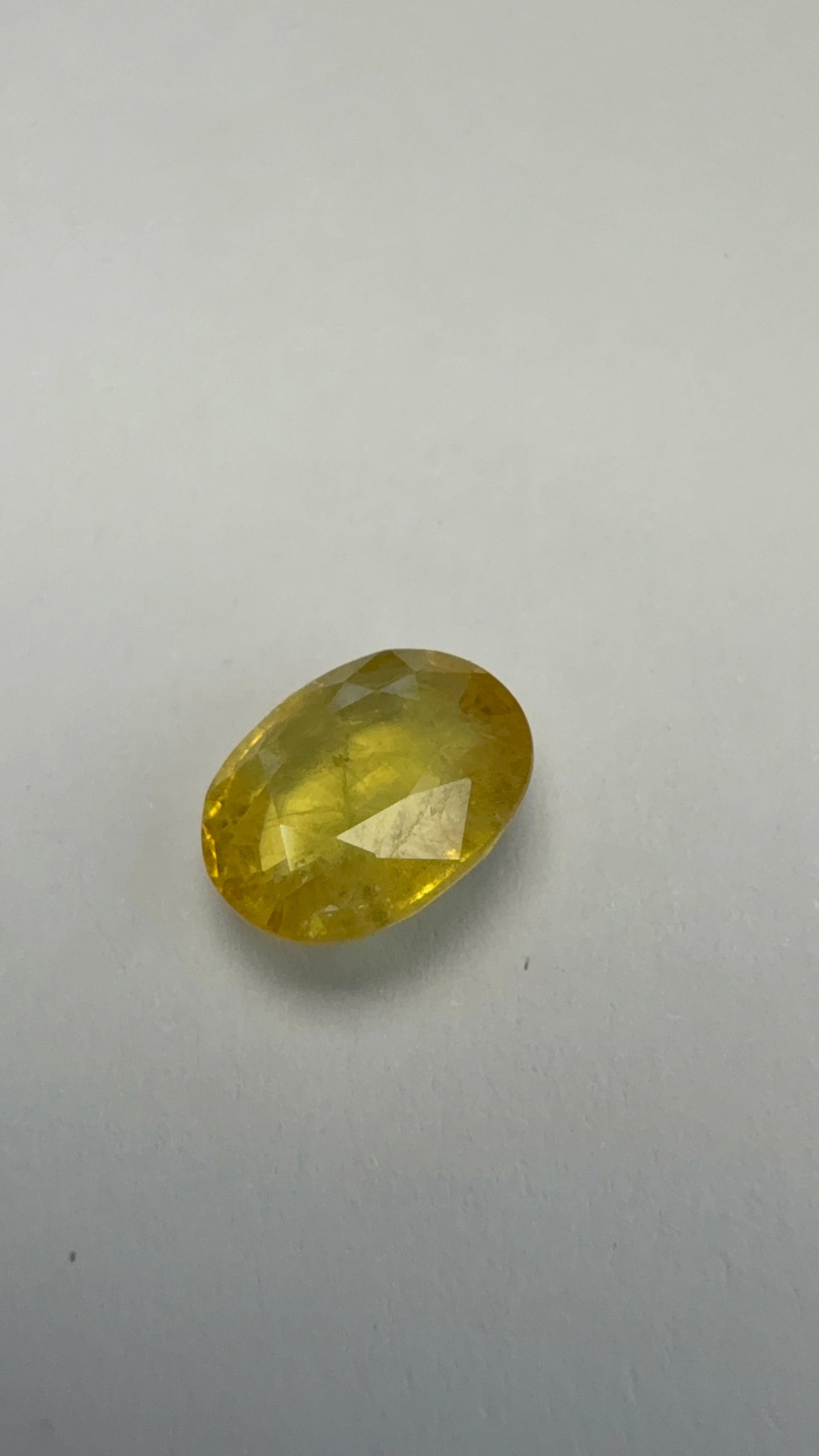 Yellow Sapphire 3.32 carat BKR-314 front view