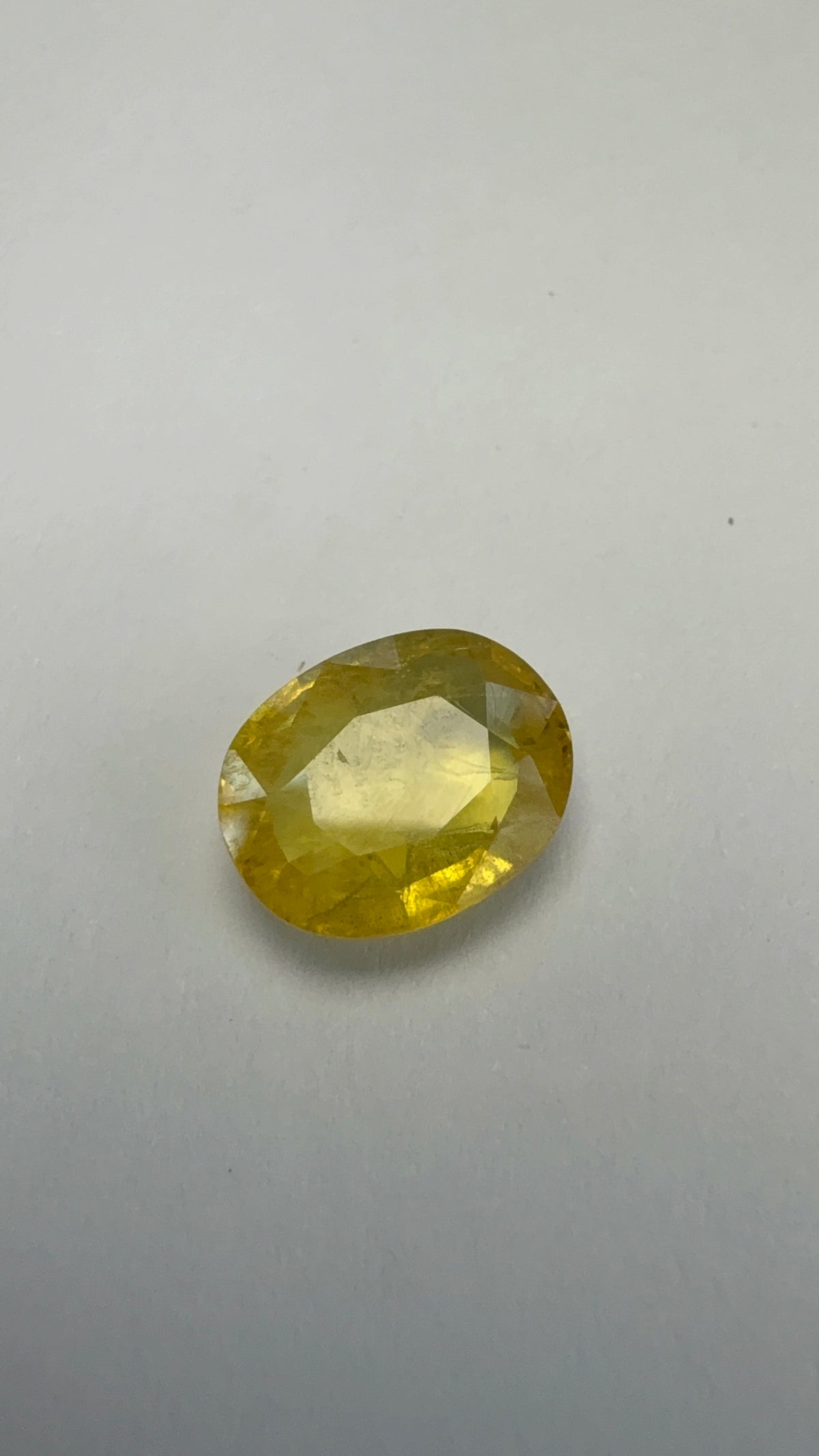Yellow Sapphire 3.32 carat BKR-314 alternate face-up view
