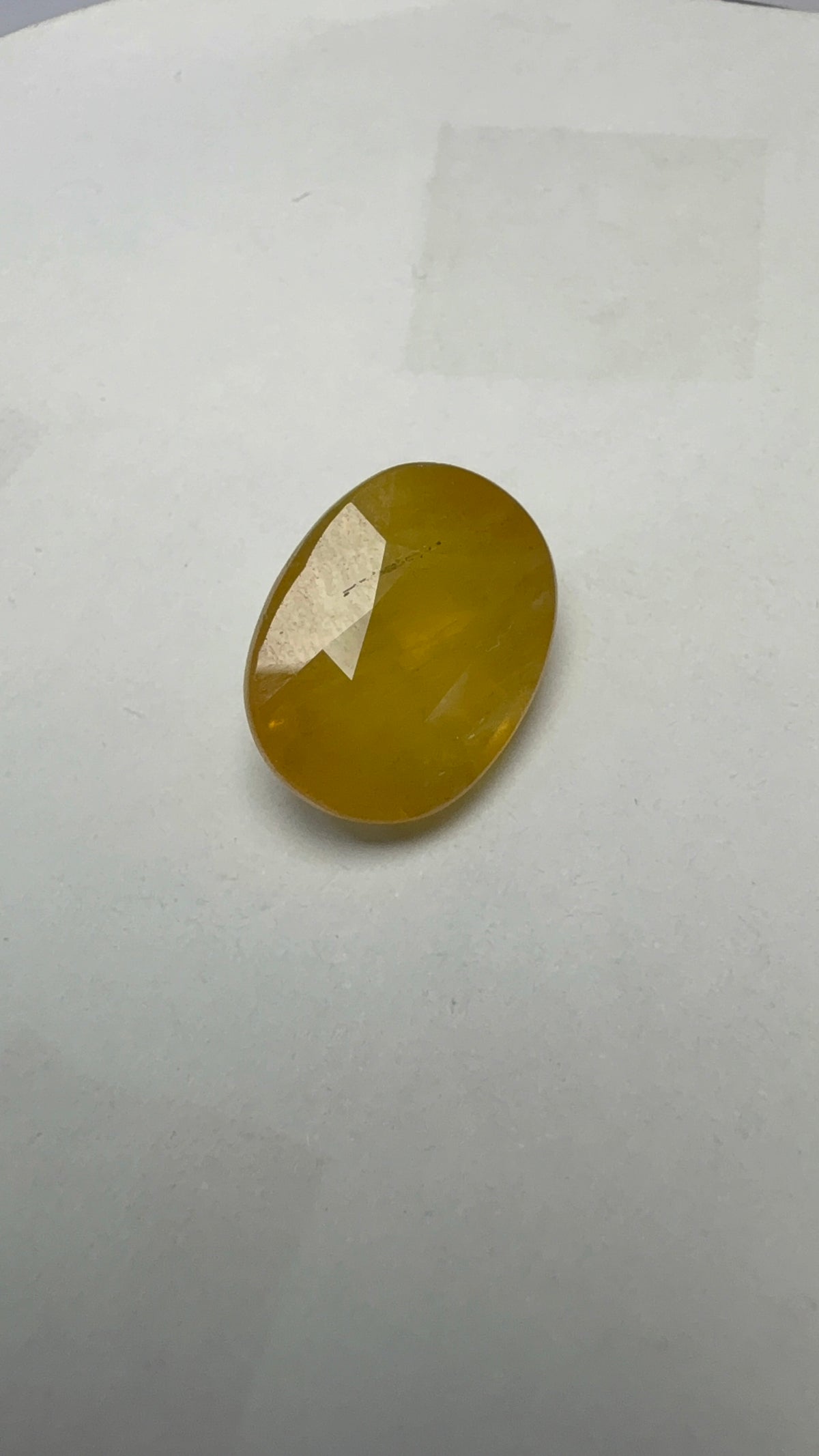 Yellow Sapphire 6.95 carat BKR-320 face-up view
