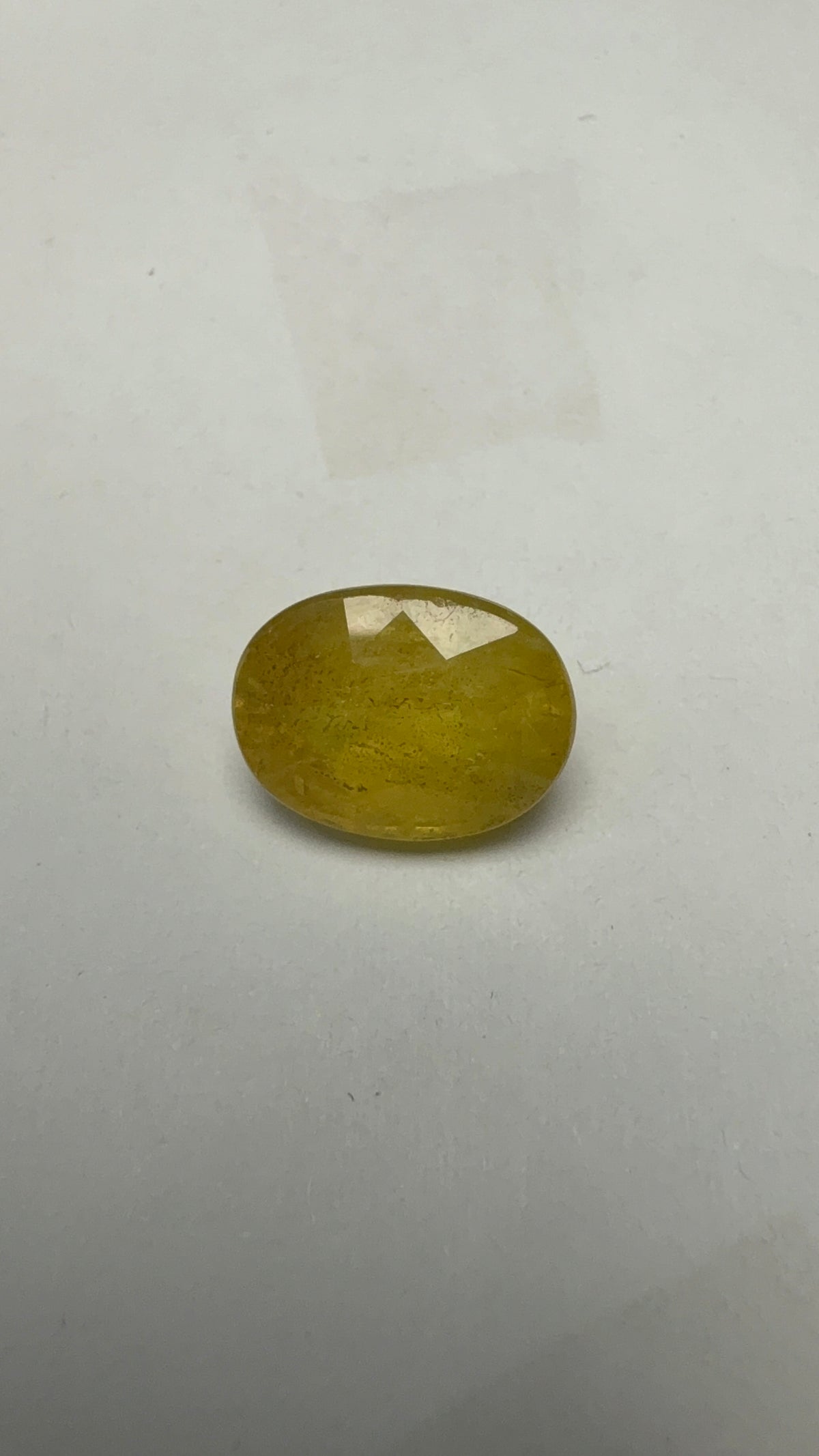 Yellow Sapphire 5.44 carat BKR-334 face-up view