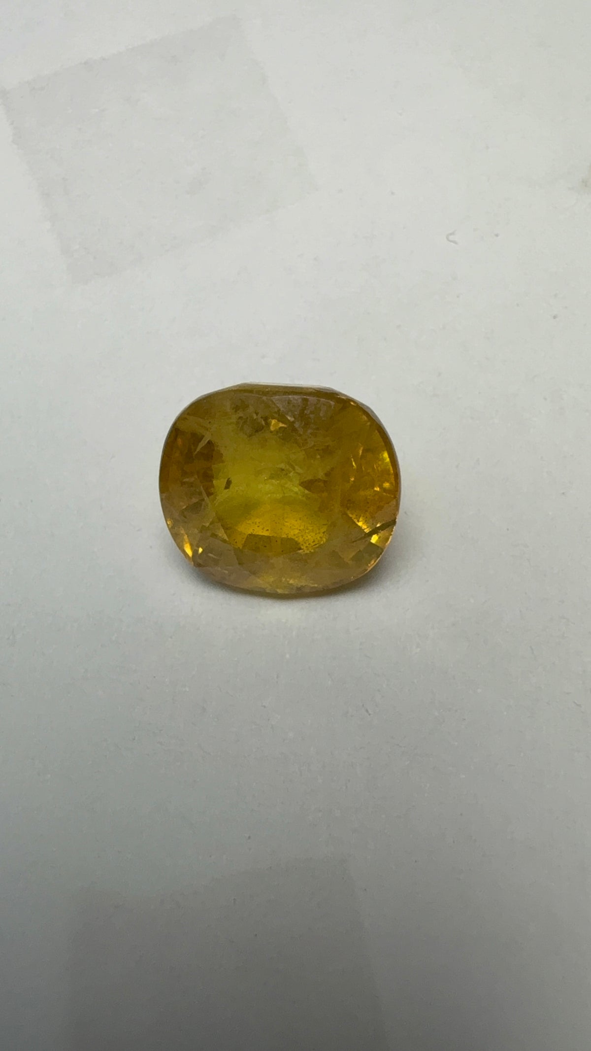 Yellow Sapphire – 6.28 Carat – Thailand — exact stone view 2