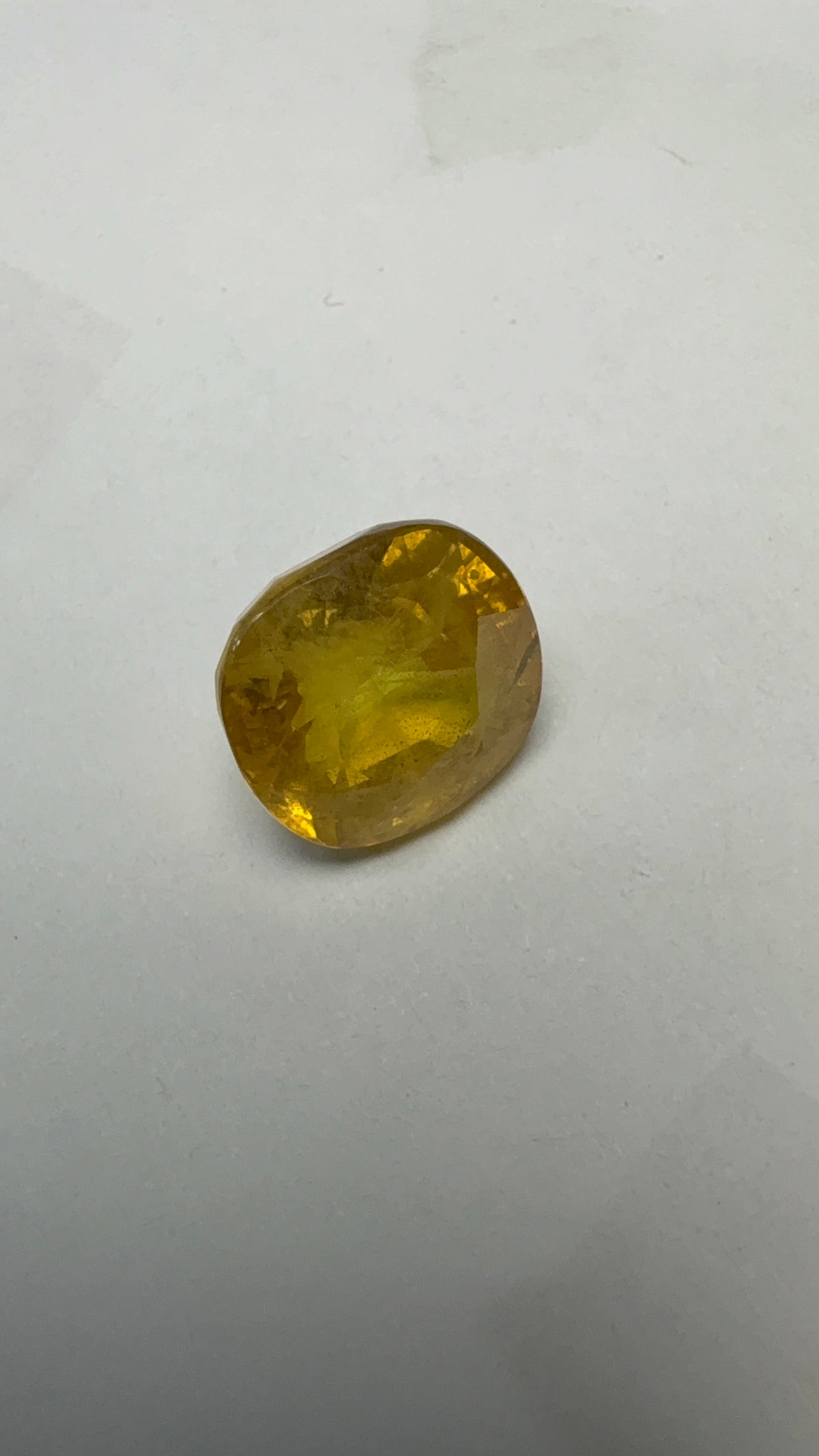 Yellow Sapphire – 6.28 Carat – Thailand — exact stone view 3