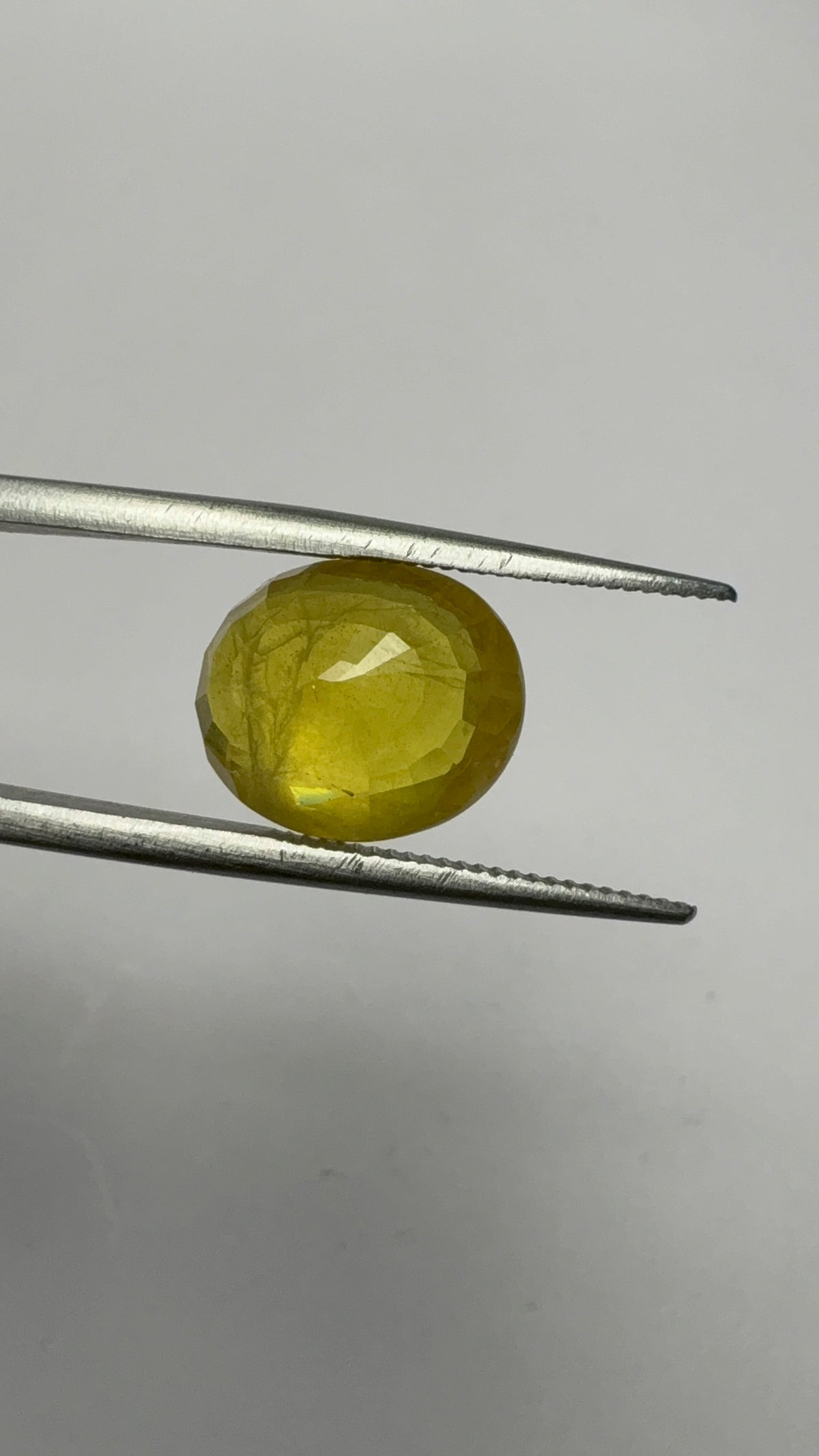 Yellow Sapphire – 6.13 Carat – Thailand — exact stone view 5