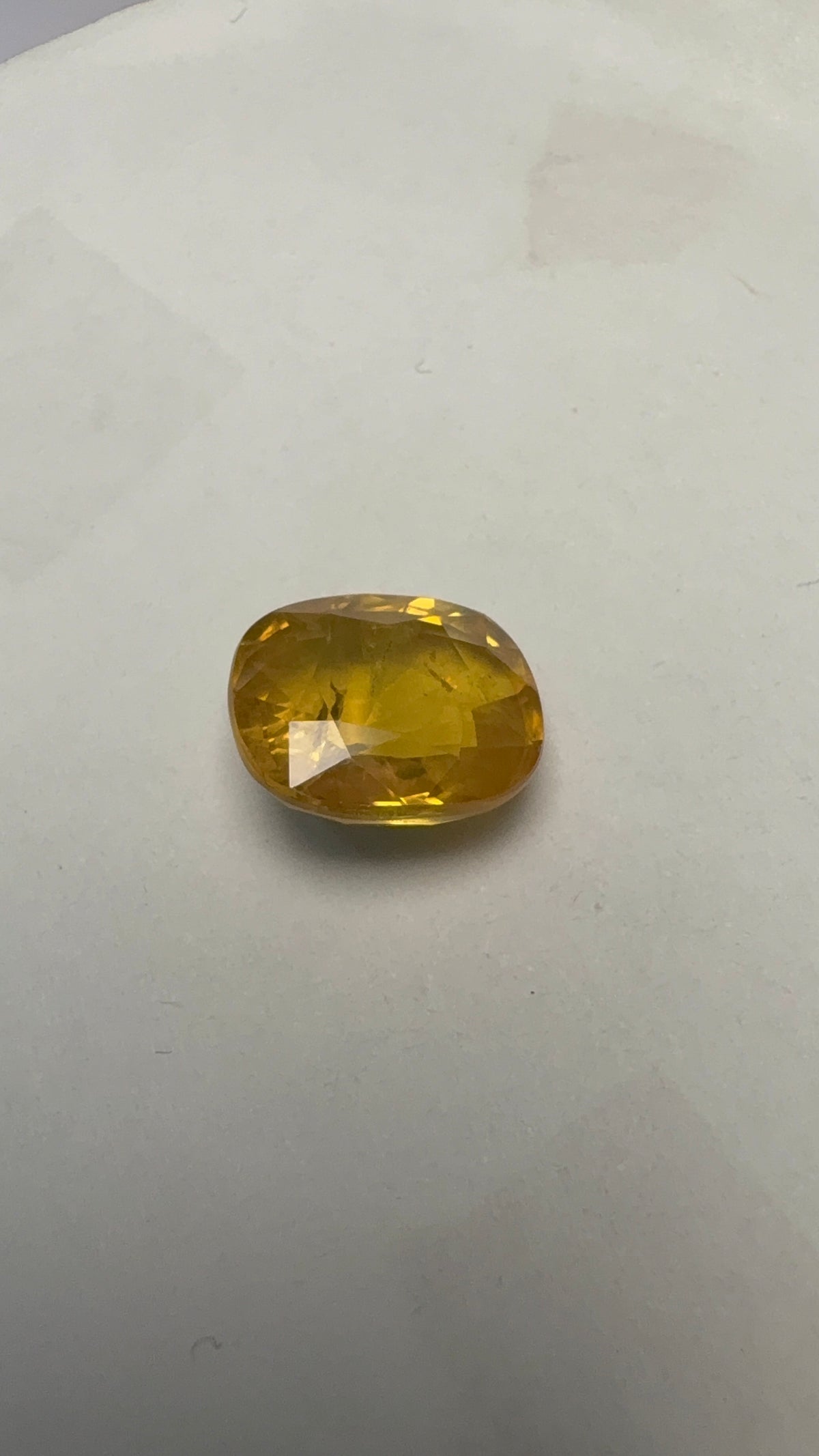 Yellow Sapphire – 6.63 Carat – Thailand — exact stone view 2
