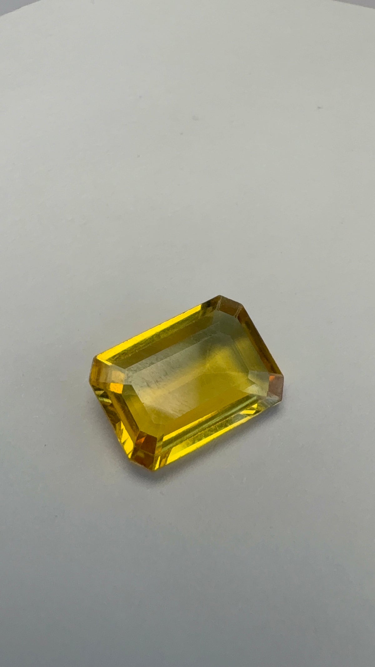 Yellow Sapphire 3.97 carat BKR-72 alternate face-up view