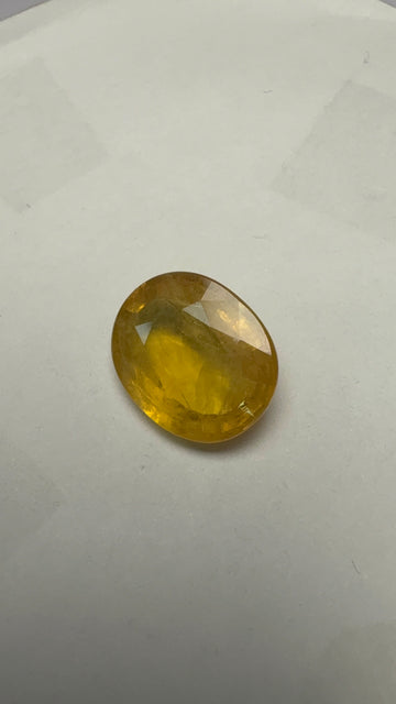 Yellow Sapphire – 6.84 Carat – Thailand — exact stone view 1