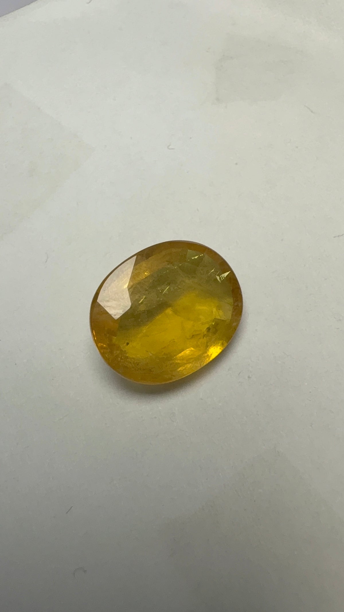 Yellow Sapphire – 6.84 Carat – Thailand — exact stone view 3