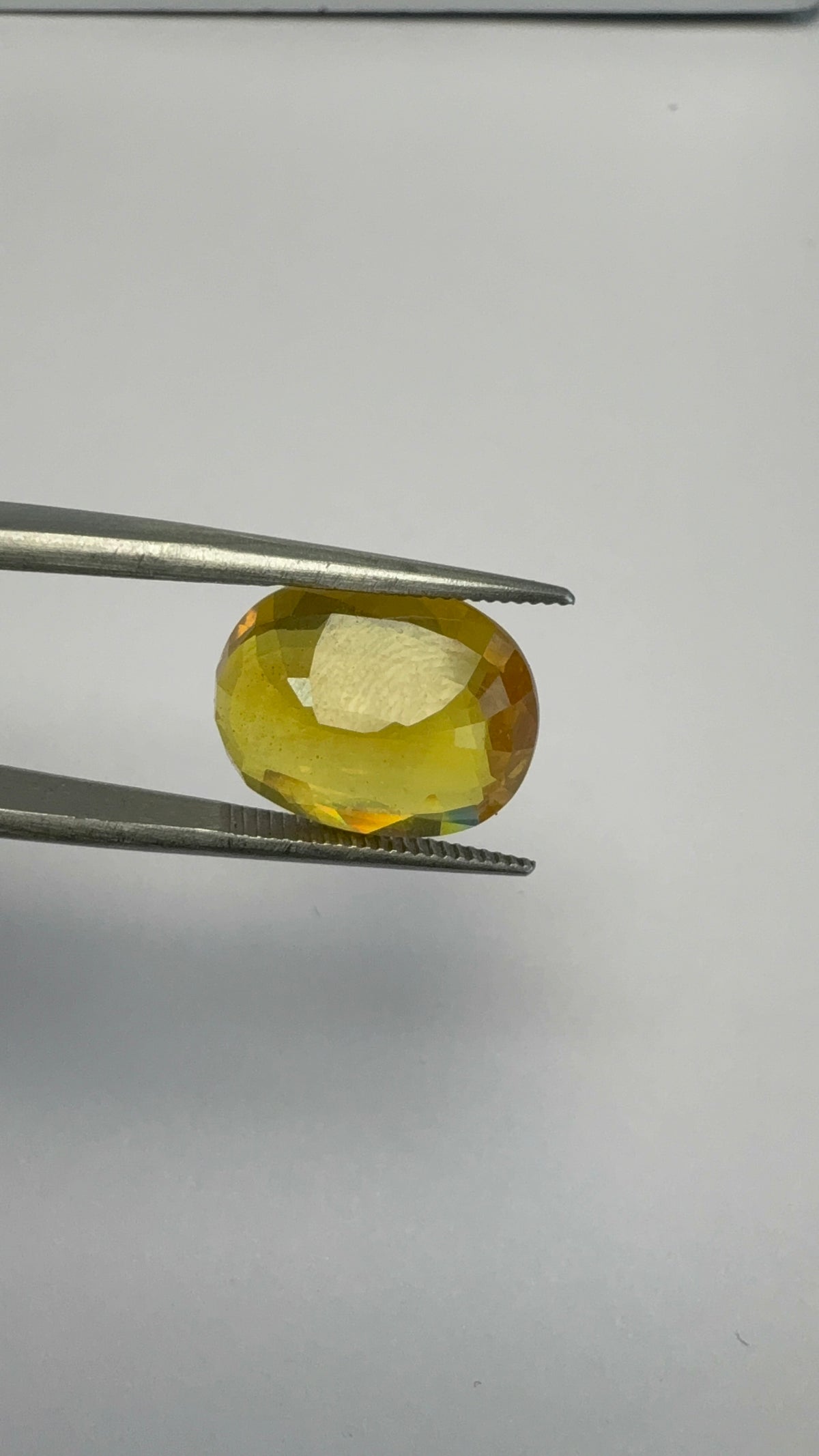 Yellow Sapphire 9.41 carat BKR-76 side view