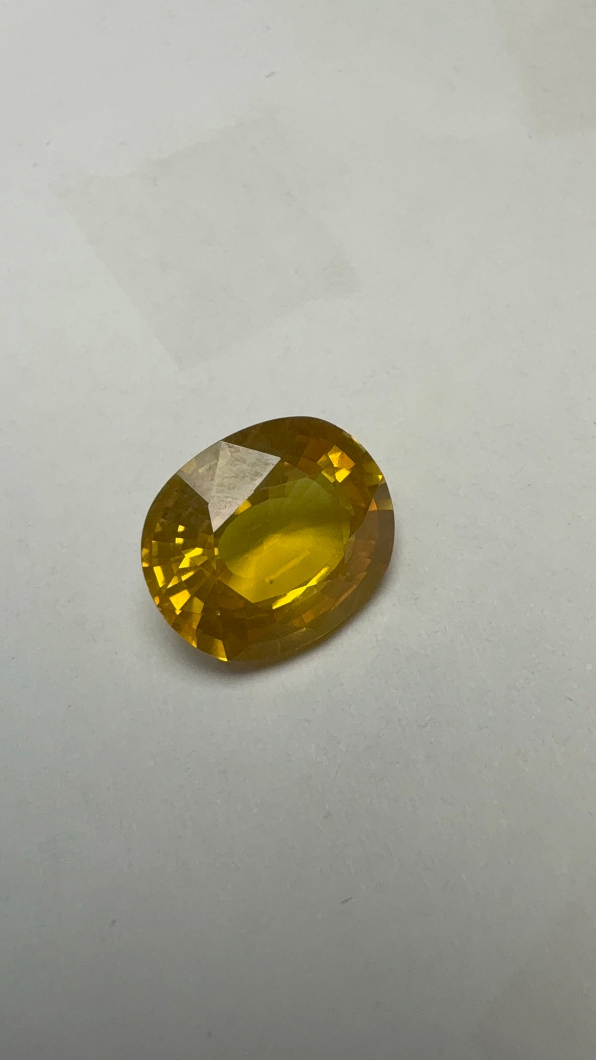 Yellow Sapphire – 5.75 Carat – Thailand — exact stone view 3