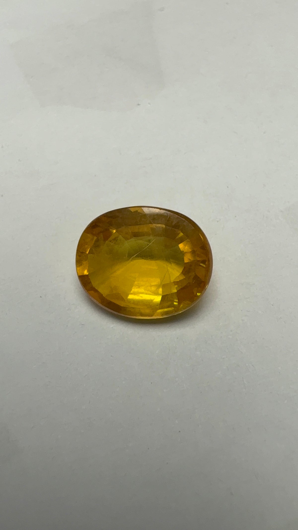Yellow Sapphire – 5.77 Carat – Thailand — exact stone view 2