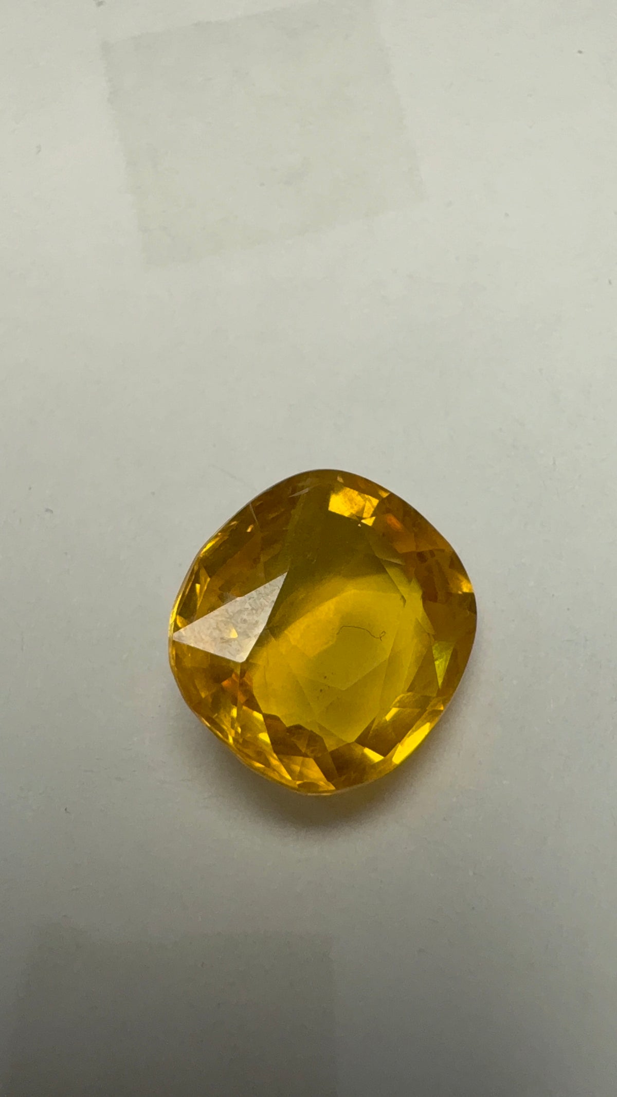 Yellow Sapphire – 8.08 Carat – Thailand — exact stone view 3