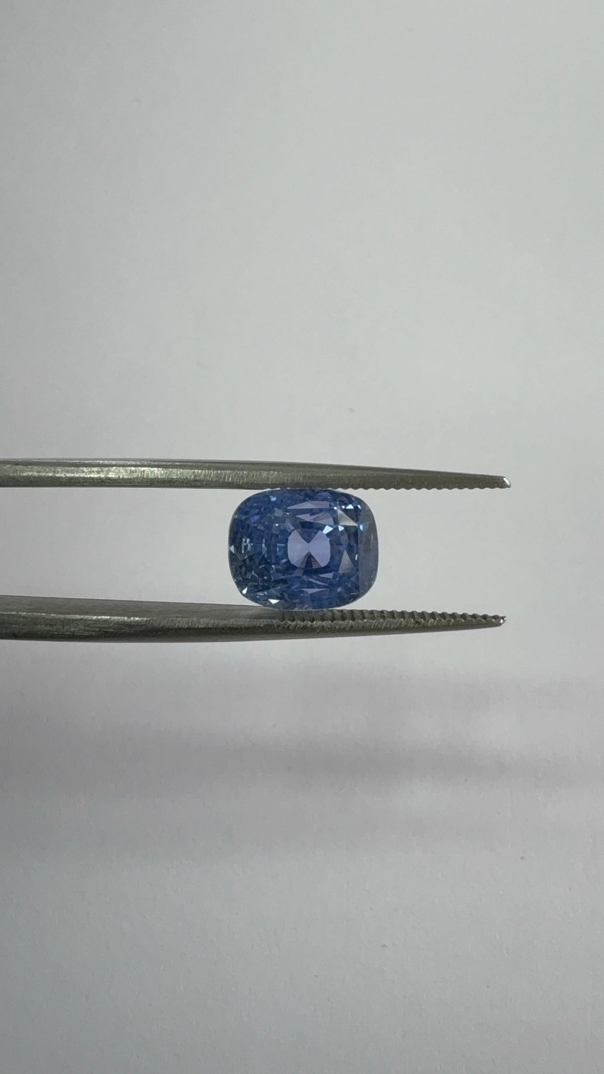Blue Sapphire 5.14 carat BSR-12 front view