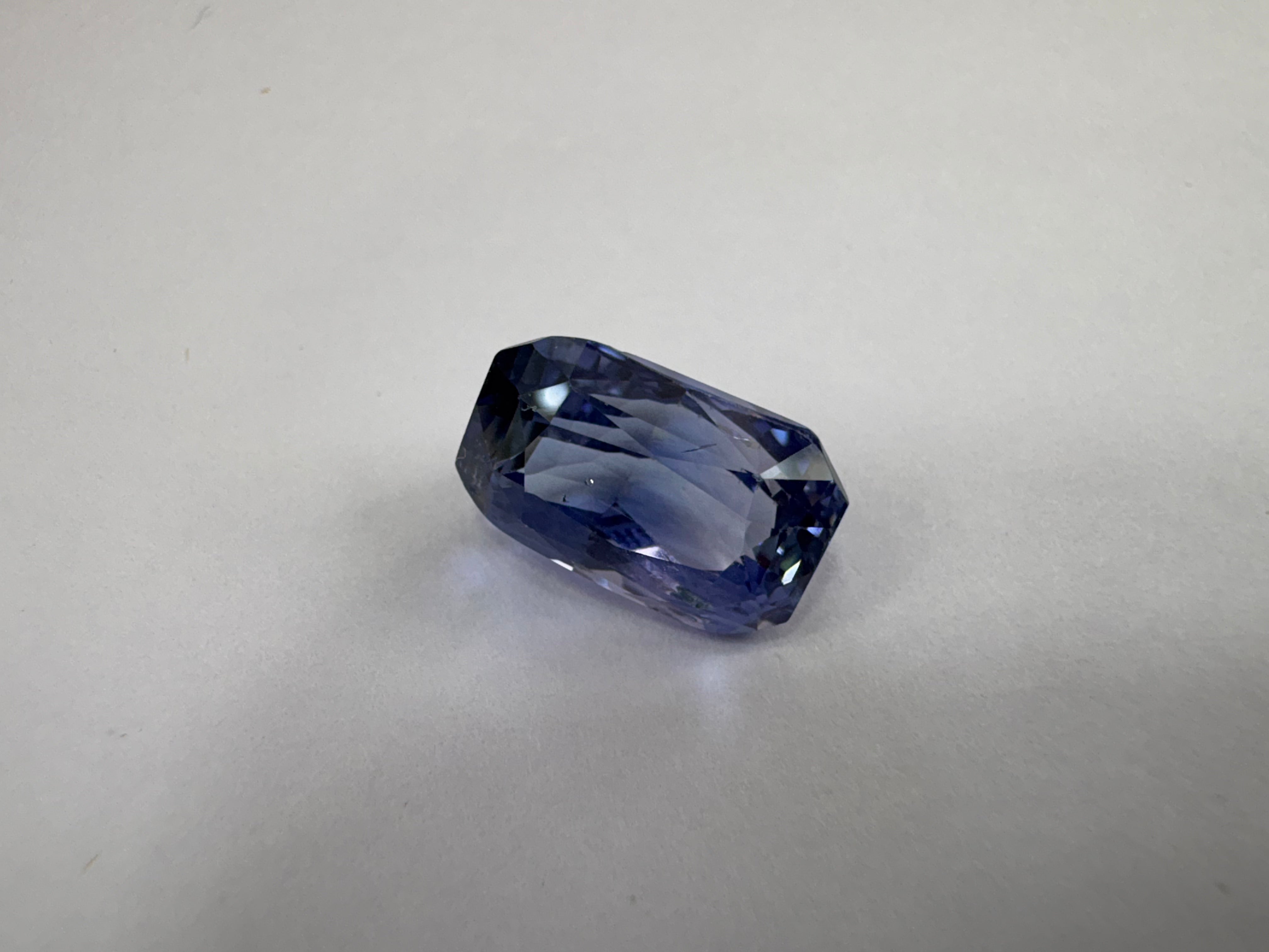 Blue Sapphire 6.15 carat BSR-30 alternate face-up view