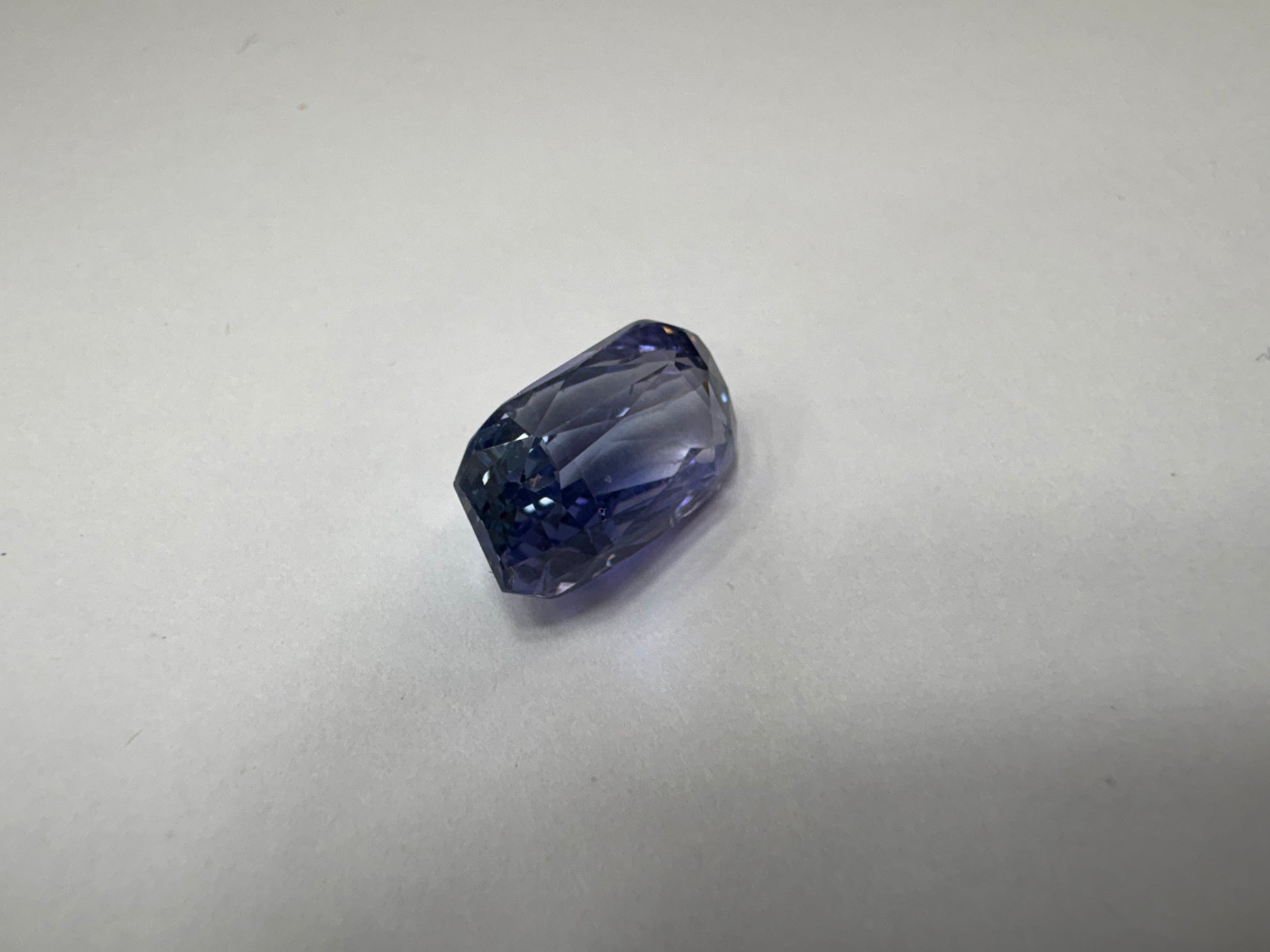 Blue Sapphire 6.15 carat BSR-30 close view