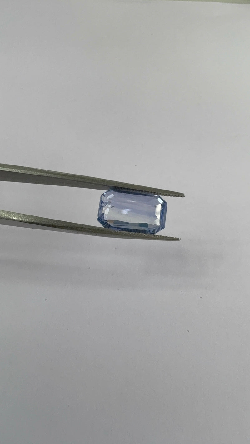 Blue Sapphire – 6.09 Carat – Sri Lanka