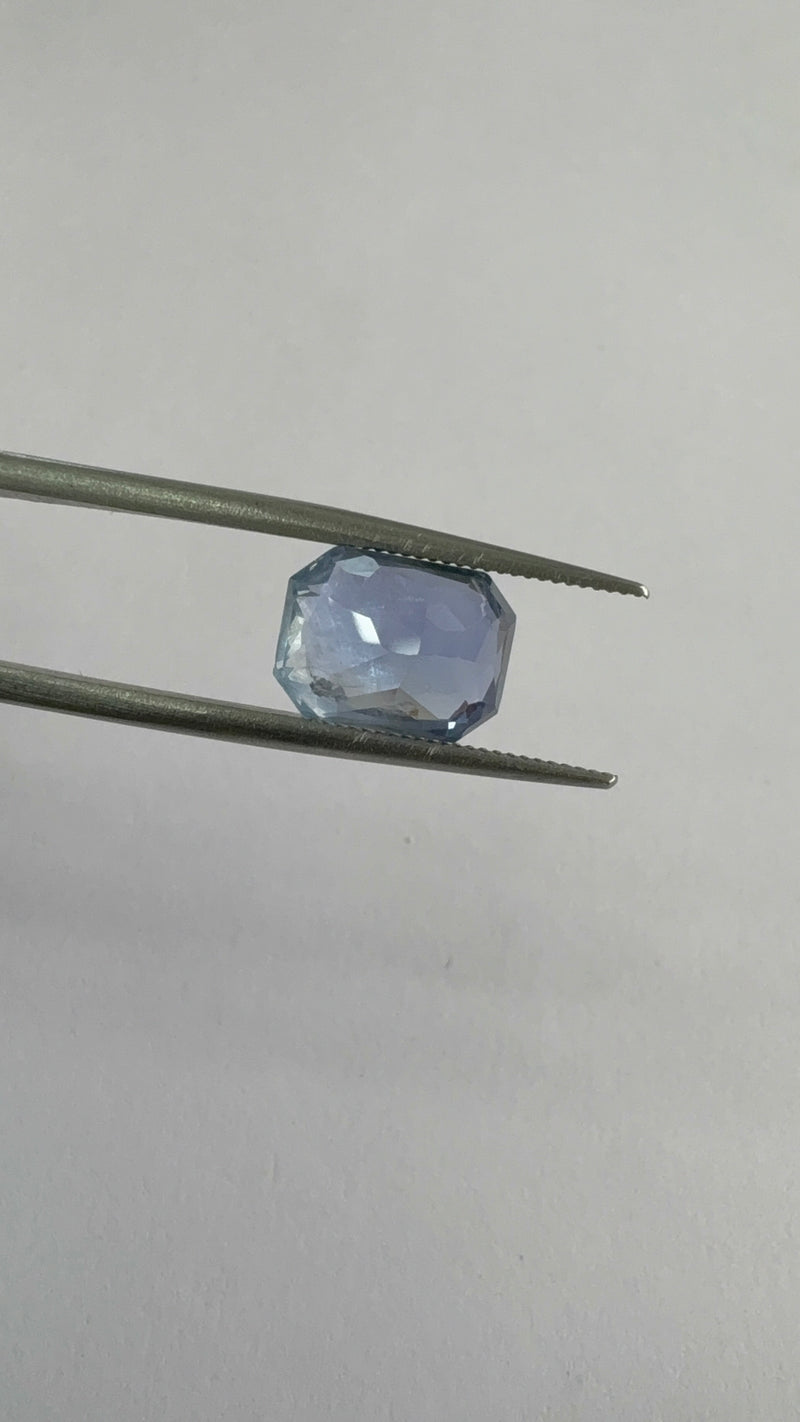 Blue Sapphire – 5.10 Carat – Sri Lanka