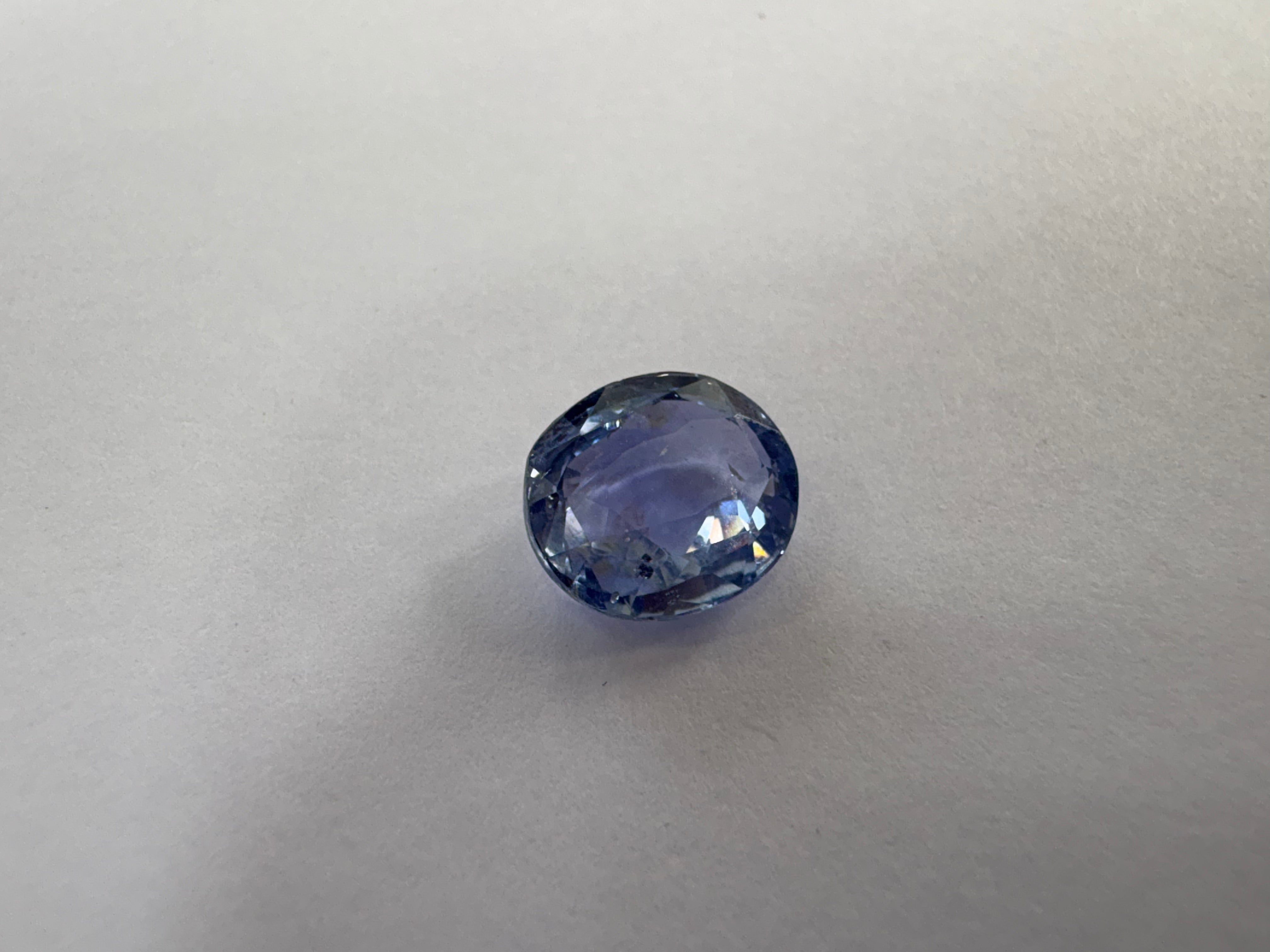 Blue Sapphire 5.50 carat BSR-35 angled view