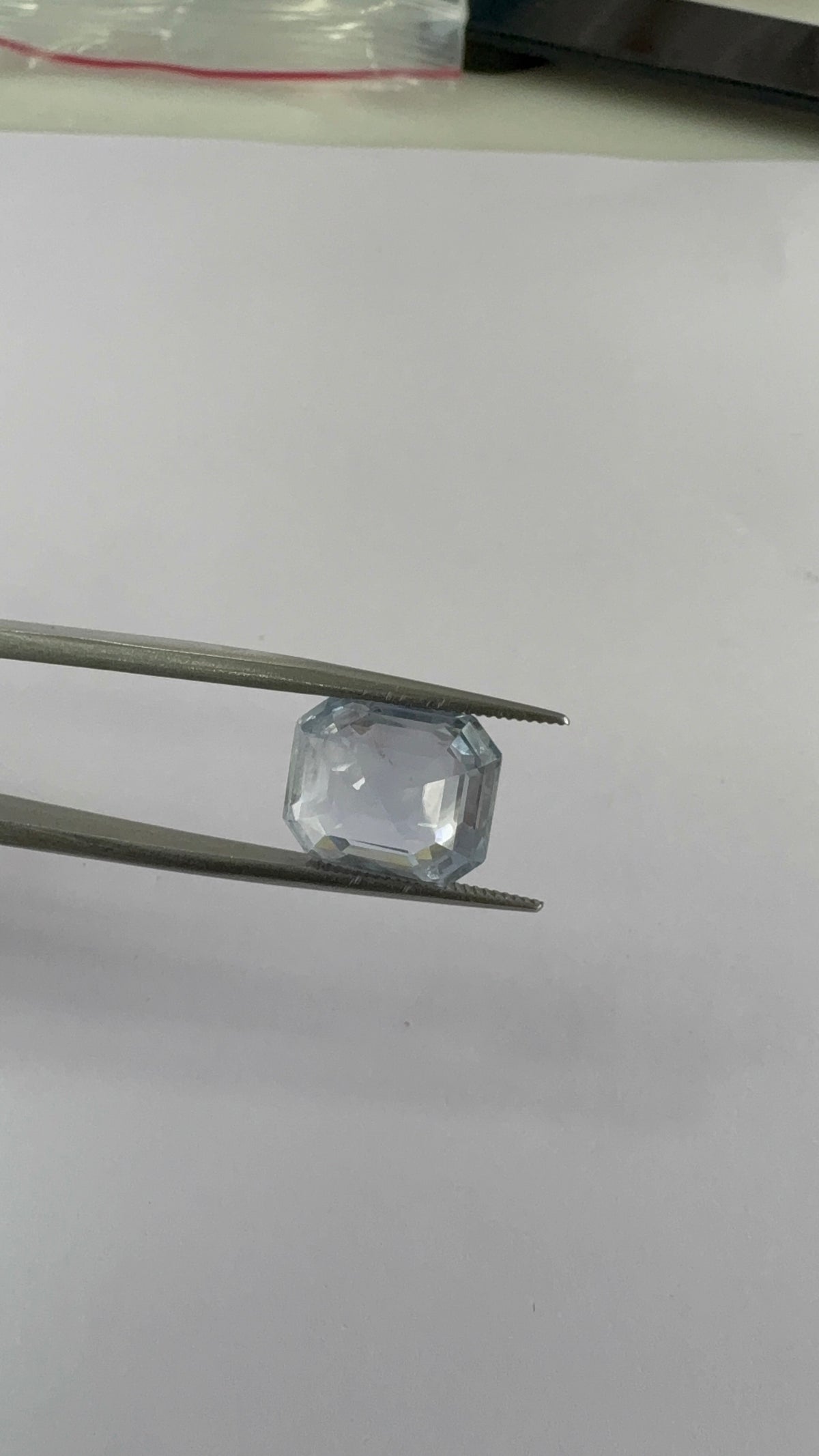 Blue Sapphire 9.55 carat BSR-42 face-up view