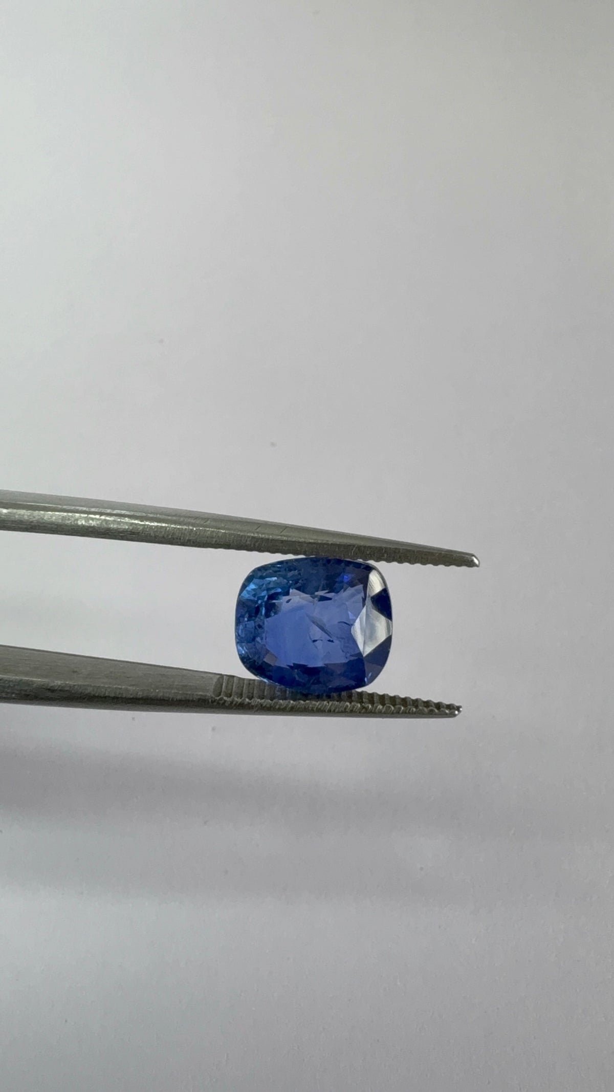 Blue Sapphire 6.60 carat BSR-58 front view