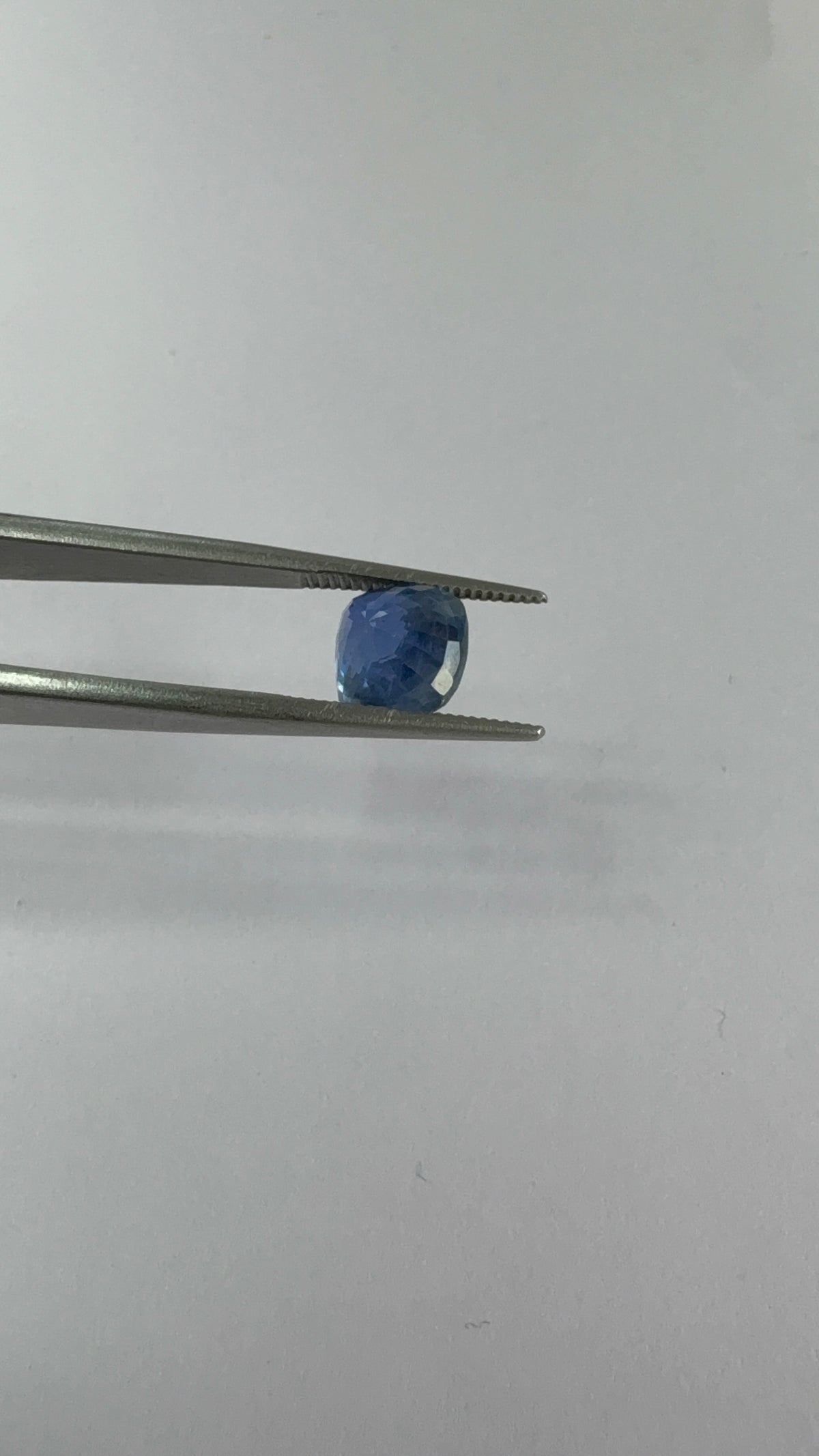 Blue Sapphire 3.02 carat BSR-59 face-up view
