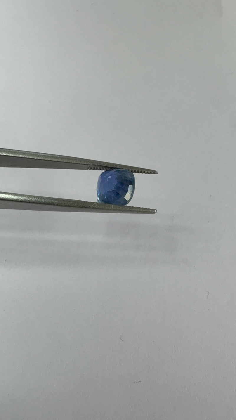 Blue Sapphire – 3.02 Carat – Sri Lanka