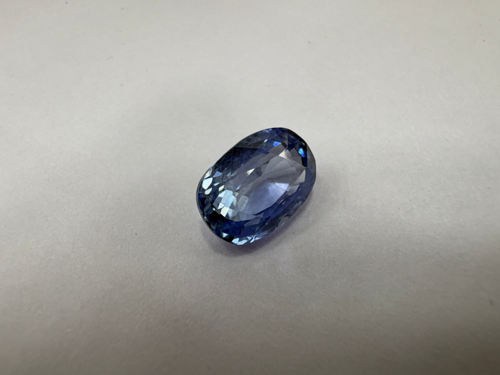 Blue Sapphire 3.05 carat BSR-61 close view