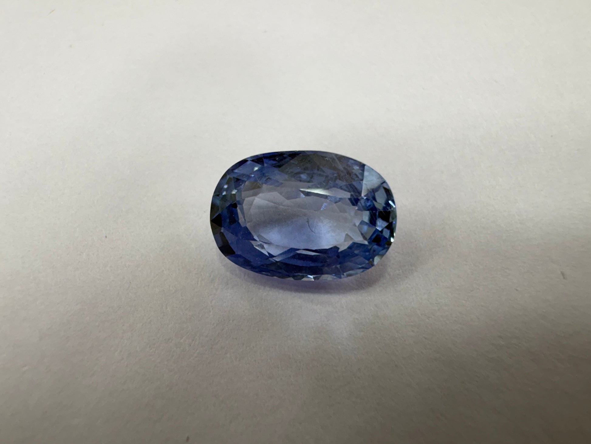 Blue Sapphire 3.05 carat BSR-61 angled view