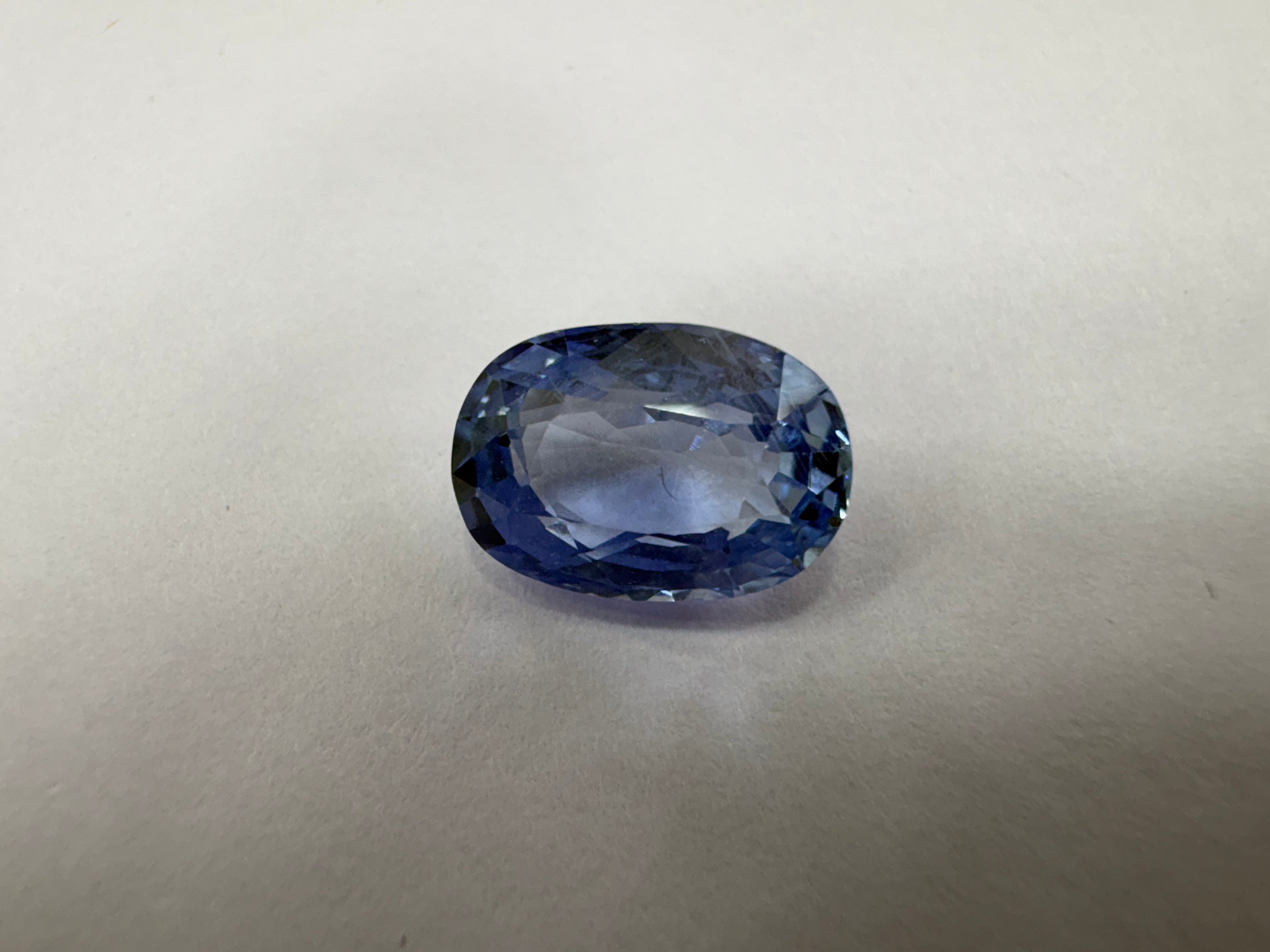 Blue Sapphire 3.05 carat BSR-61 angled view