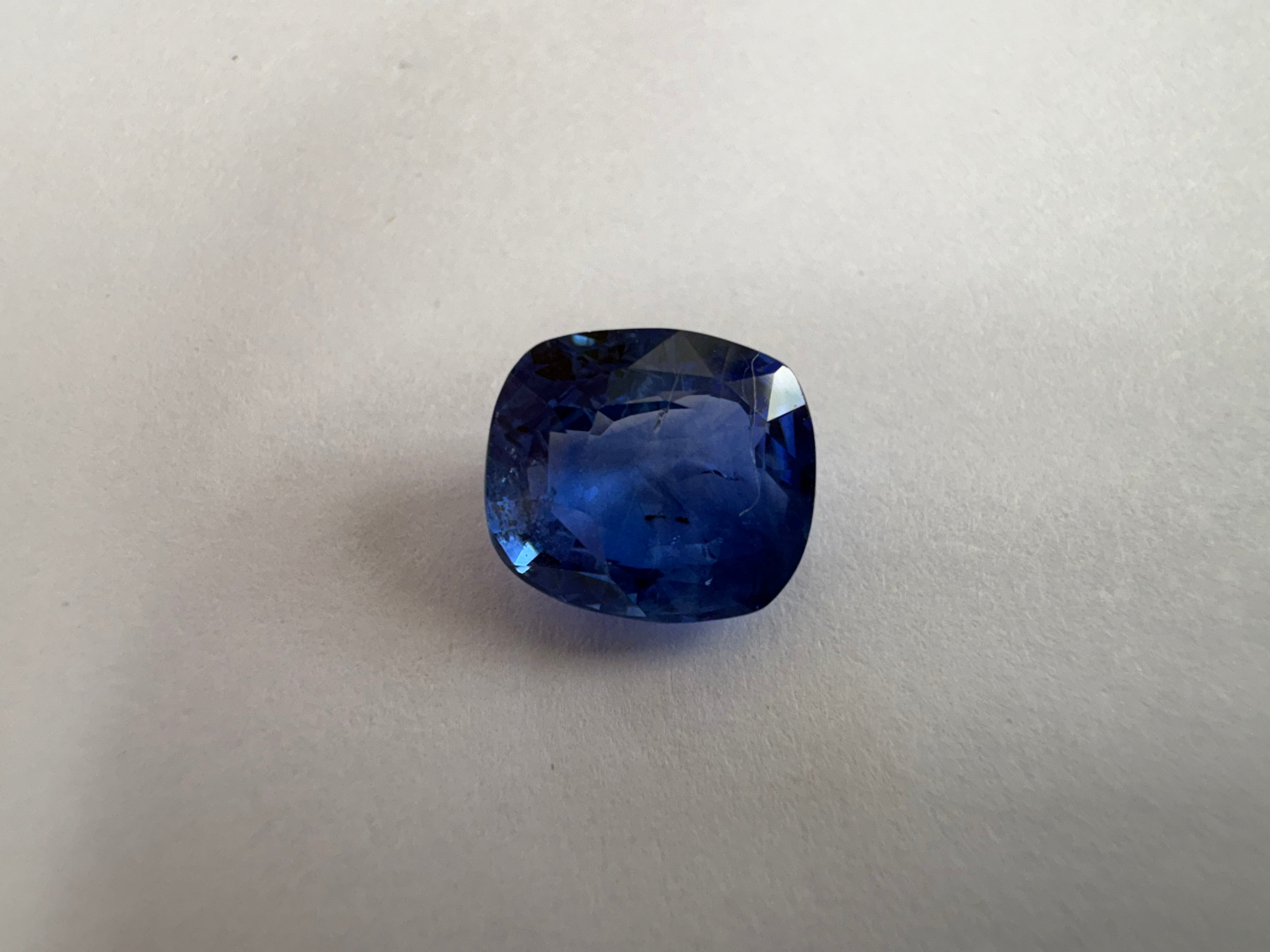 Blue Sapphire 3.25 carat BSR-64 angled view