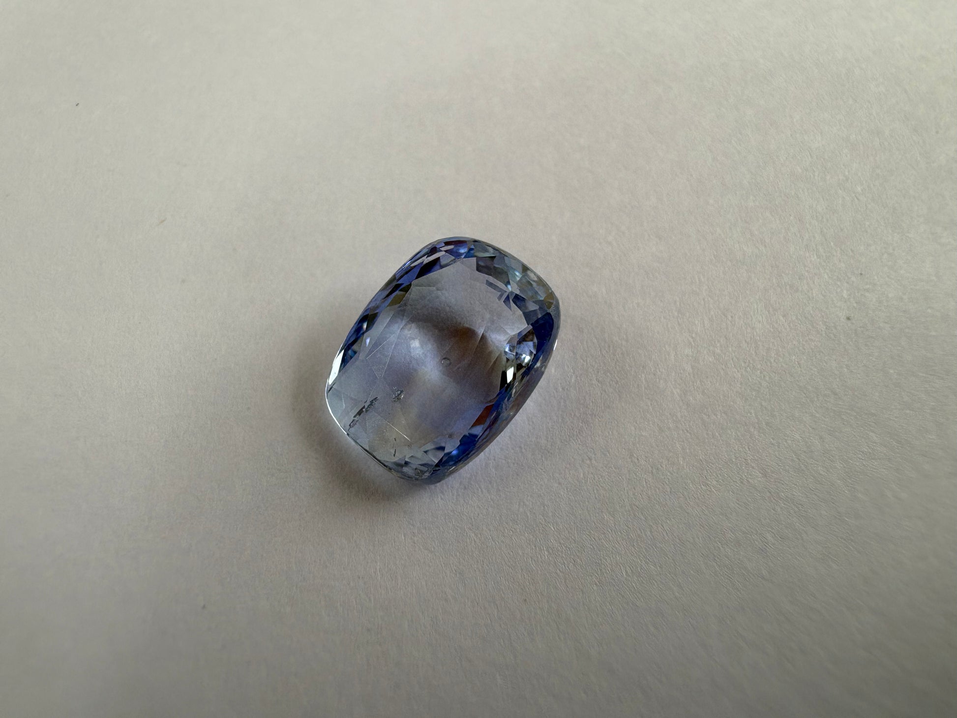 Blue Sapphire 4.01 carat BSR-65 reverse view