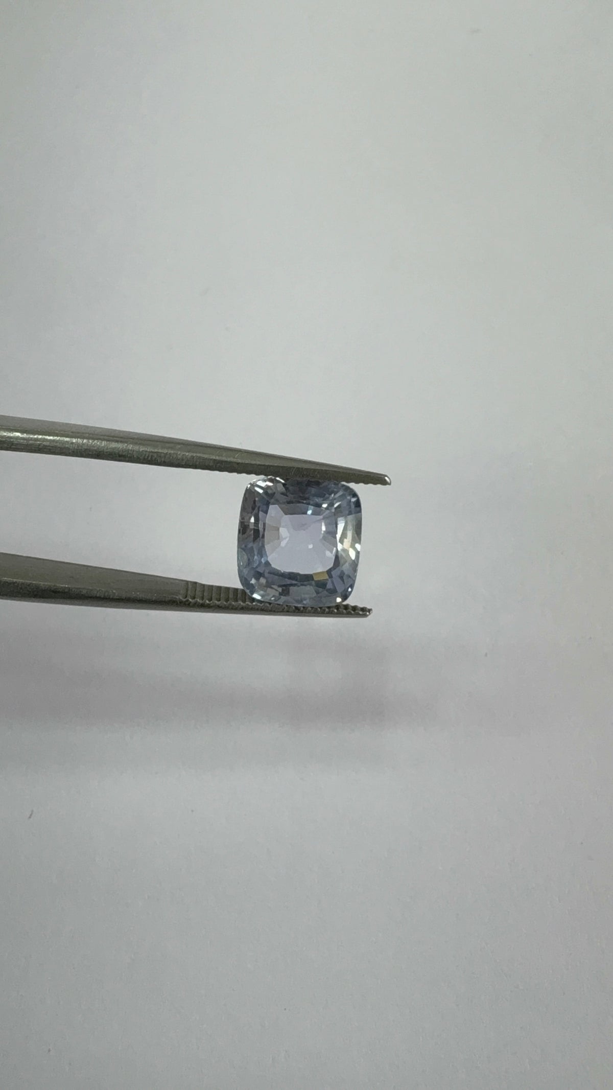 Blue Sapphire 4.85 carat BSR-71 front view