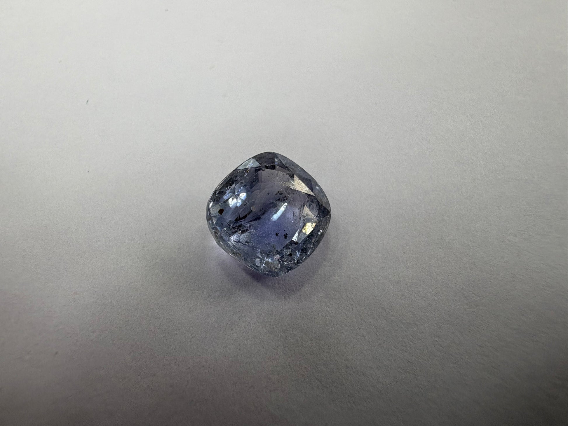 Blue Sapphire 3.85 carat BSR-75 angled view