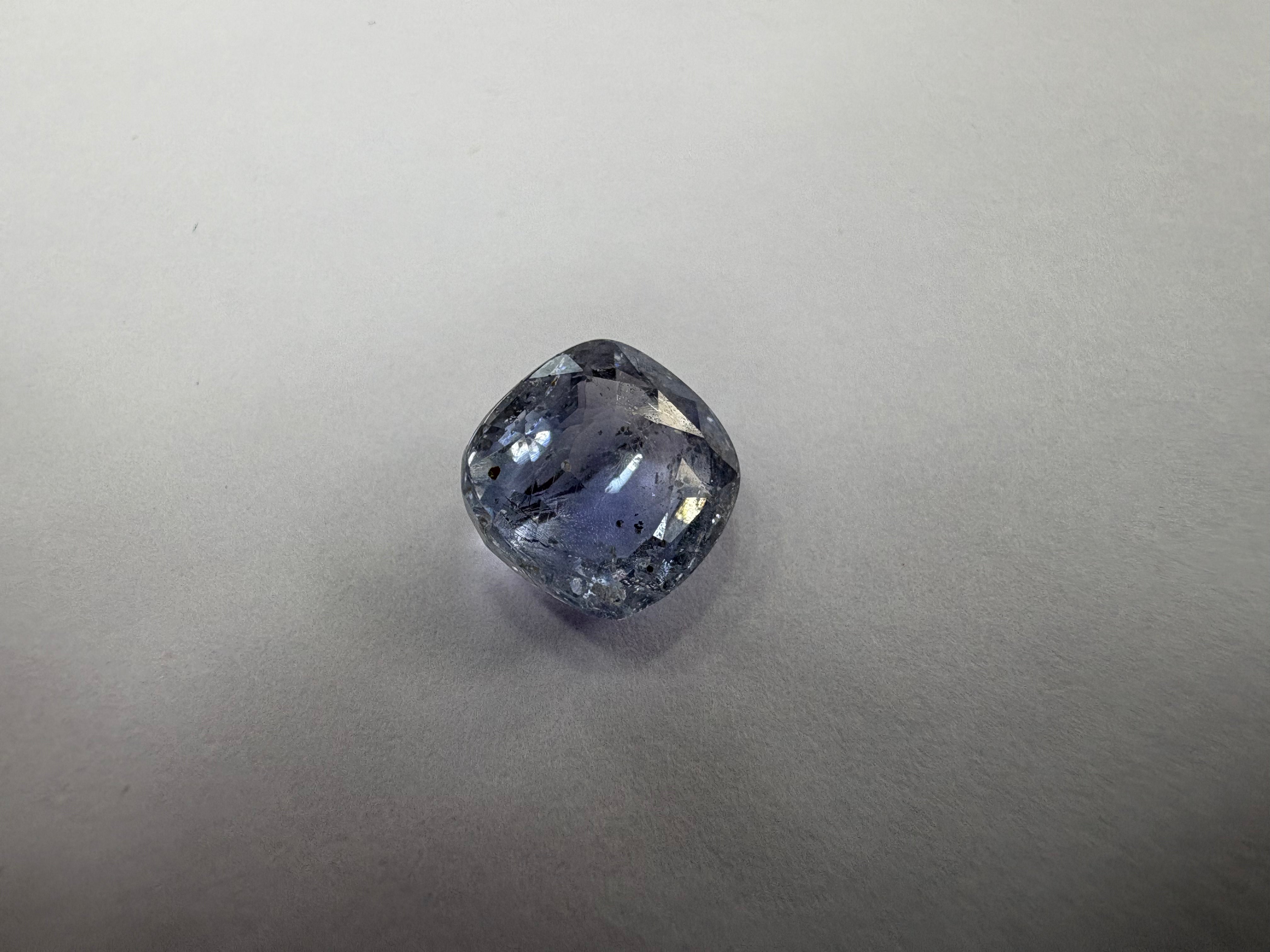 Blue Sapphire 3.85 carat BSR-75 angled view