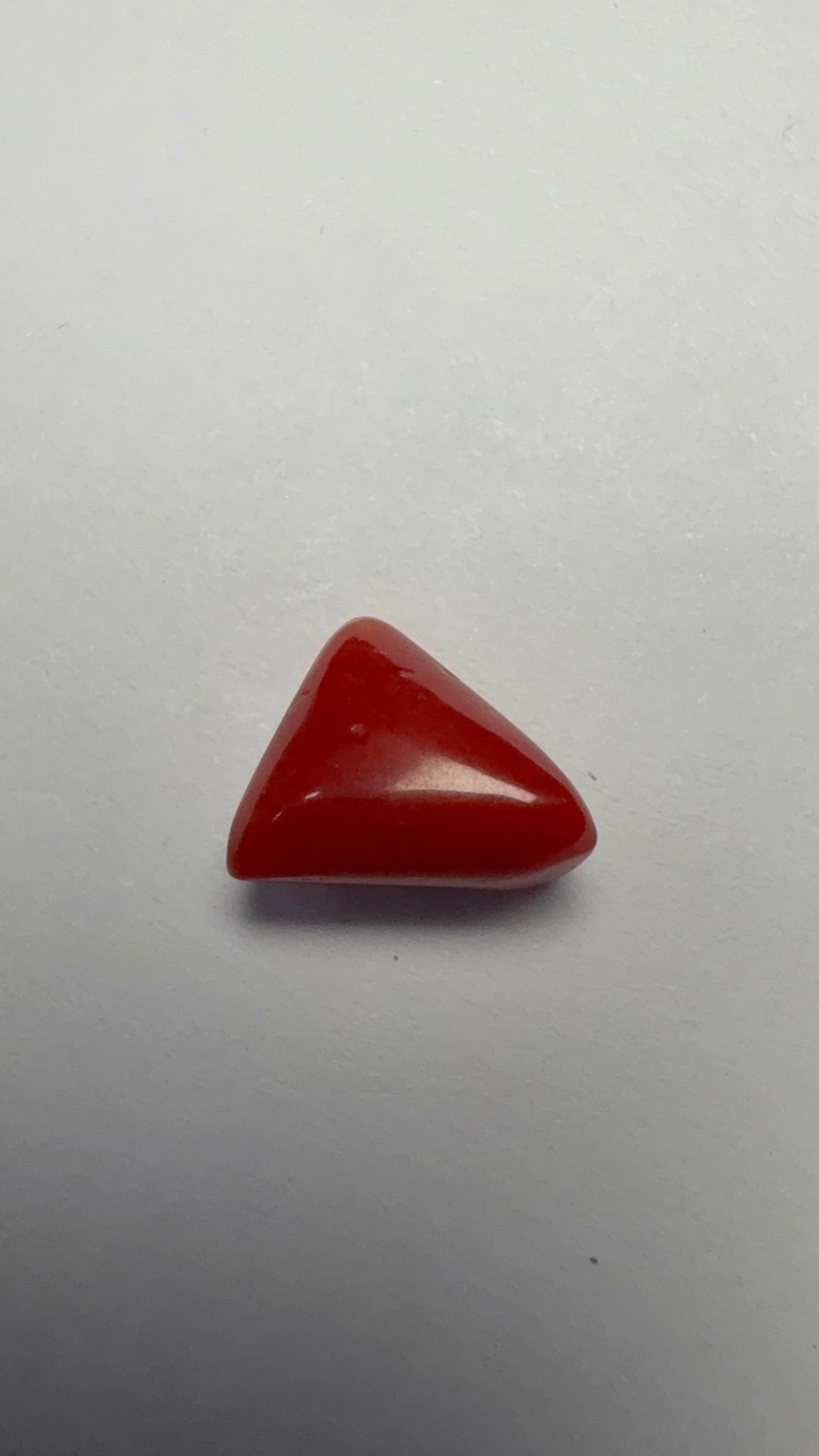 Red Coral 3.10 carat COR-140 face-up view