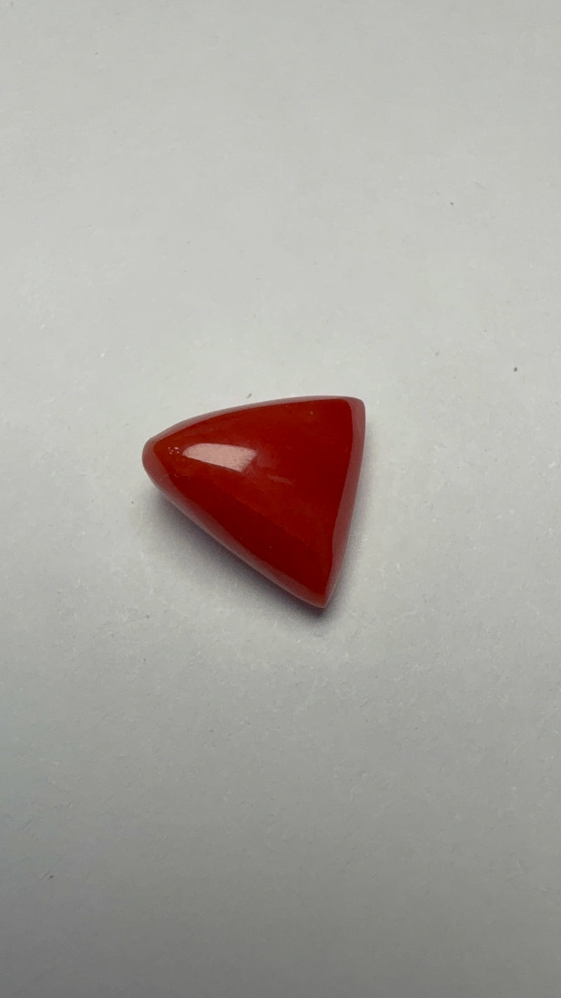Red Coral – 4.35 Carat – Italy – Triangular