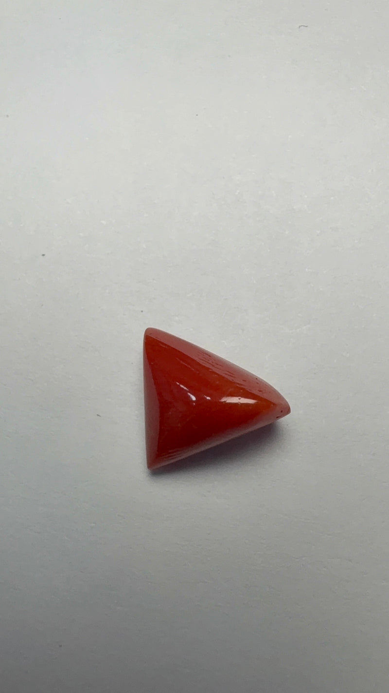 Red Coral – 4.71 Carat – Italy – Triangular