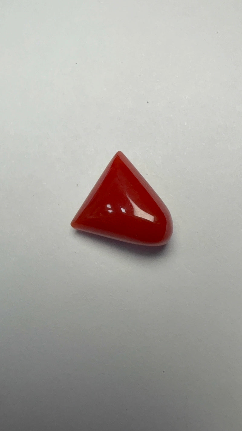 Red Coral – 5.21 Carat – Italy – Triangular