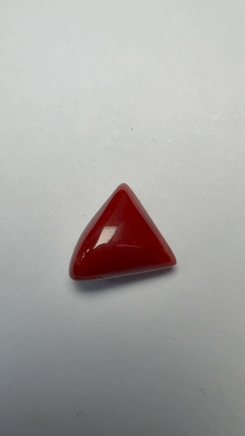 Red Coral – 7.72 Carat – Italy – Triangular