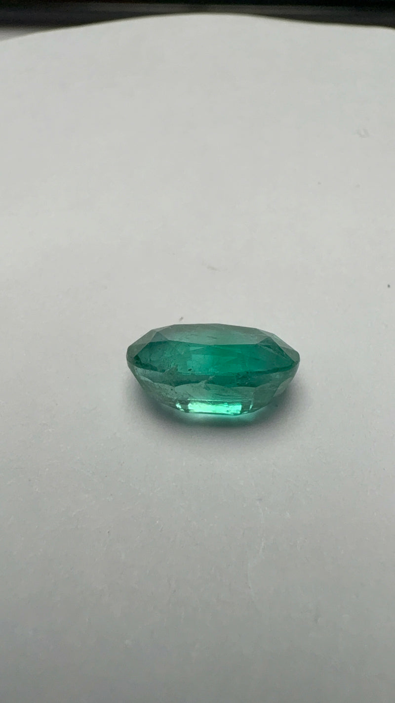 Emerald – 2.56 Carat – Zambia – Oval