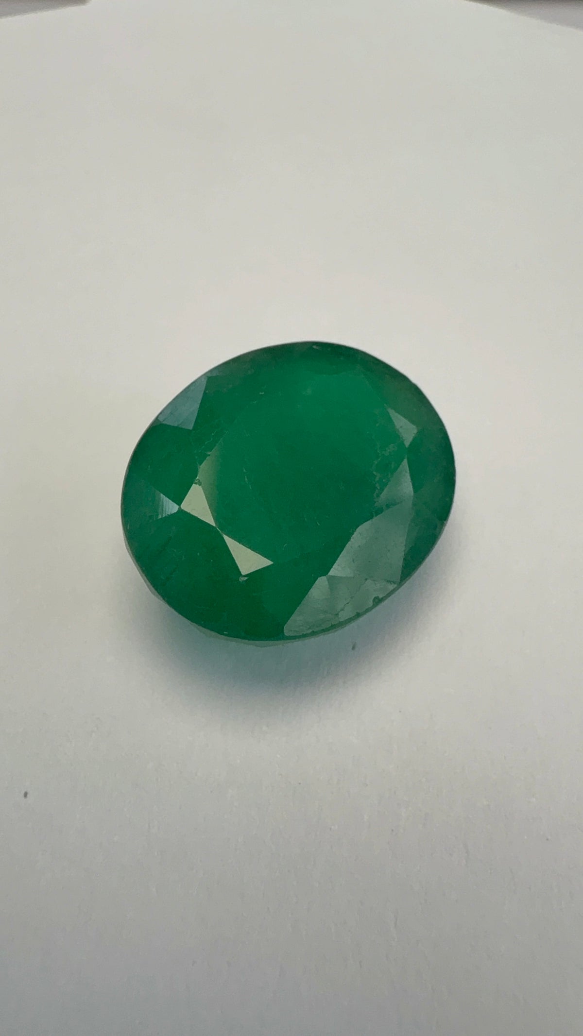 Emerald 9.28 carat EMER-116 close view