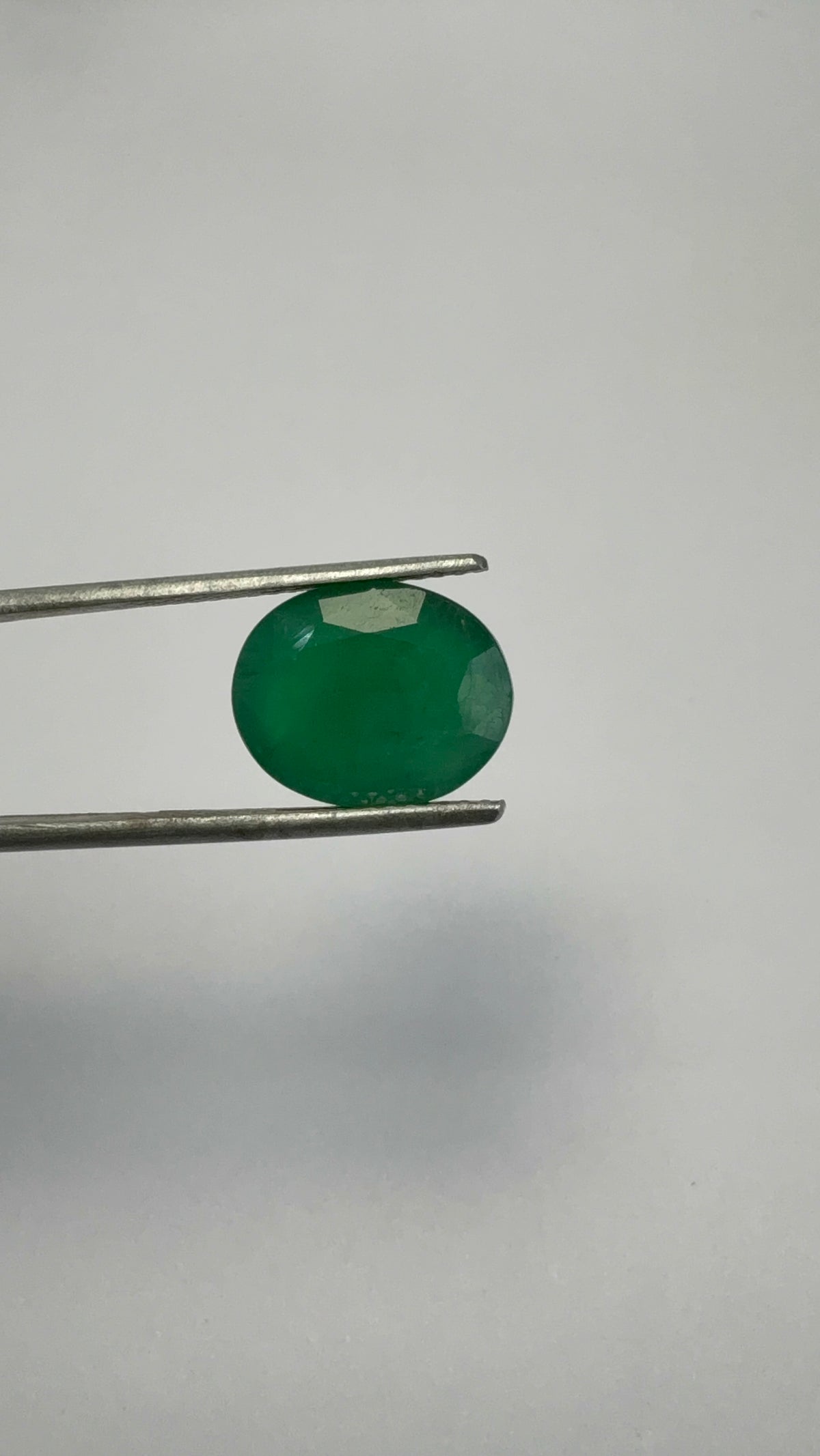 Emerald 9.28 carat EMER-116 angled view