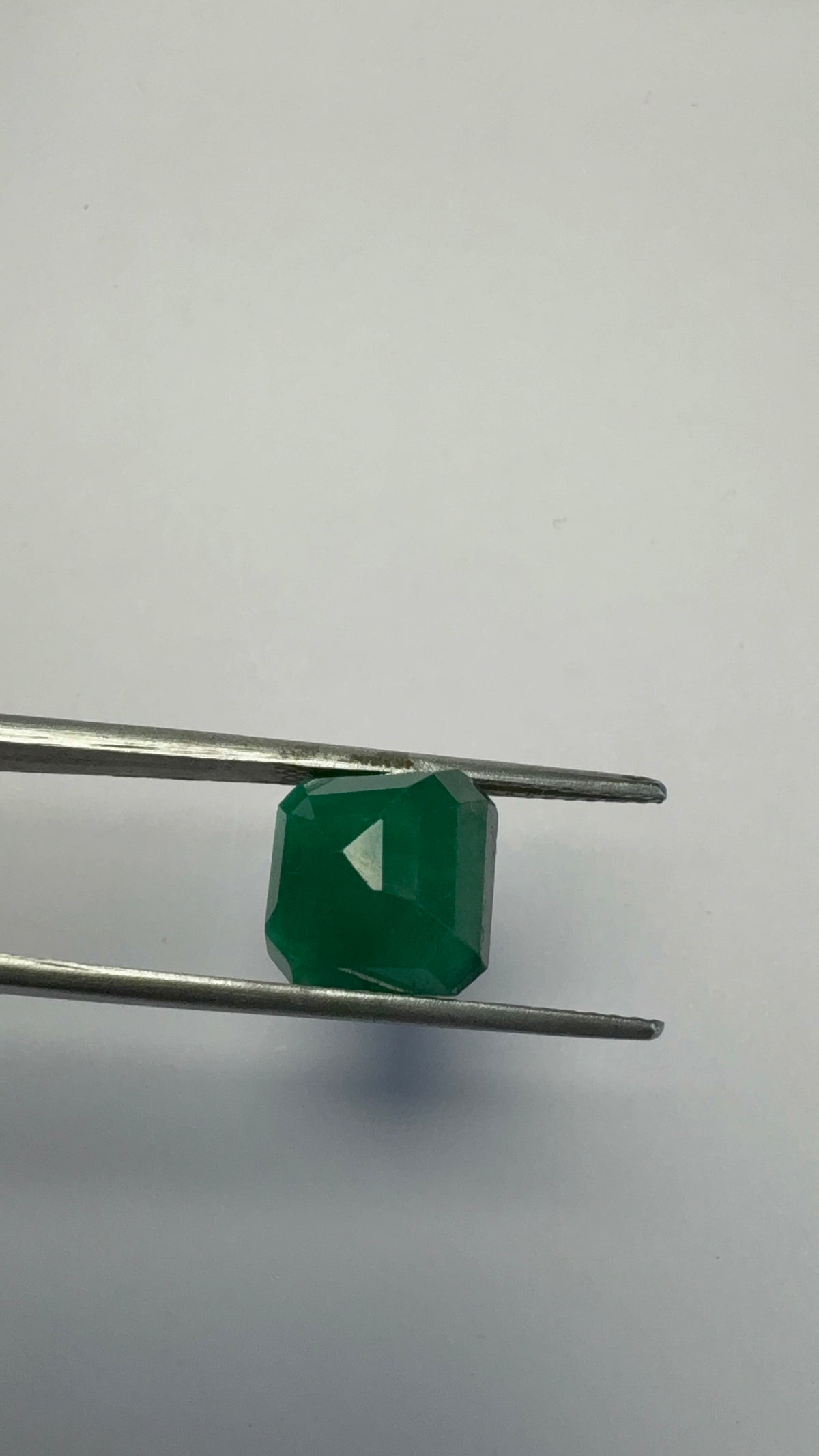 Emerald 8.88 carat EMER-118 angled view