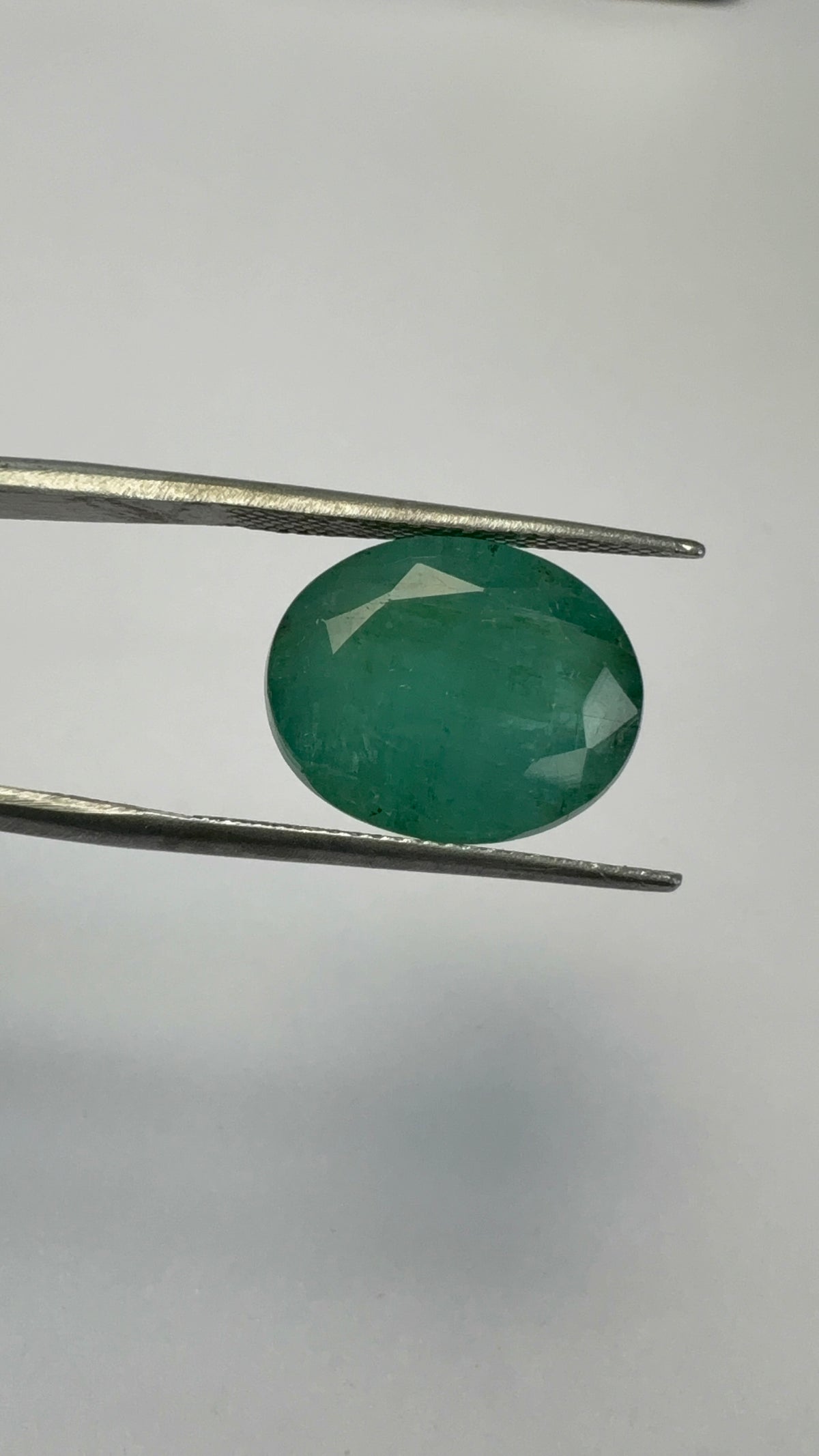 Emerald 10.17 carat EMER-119 close view