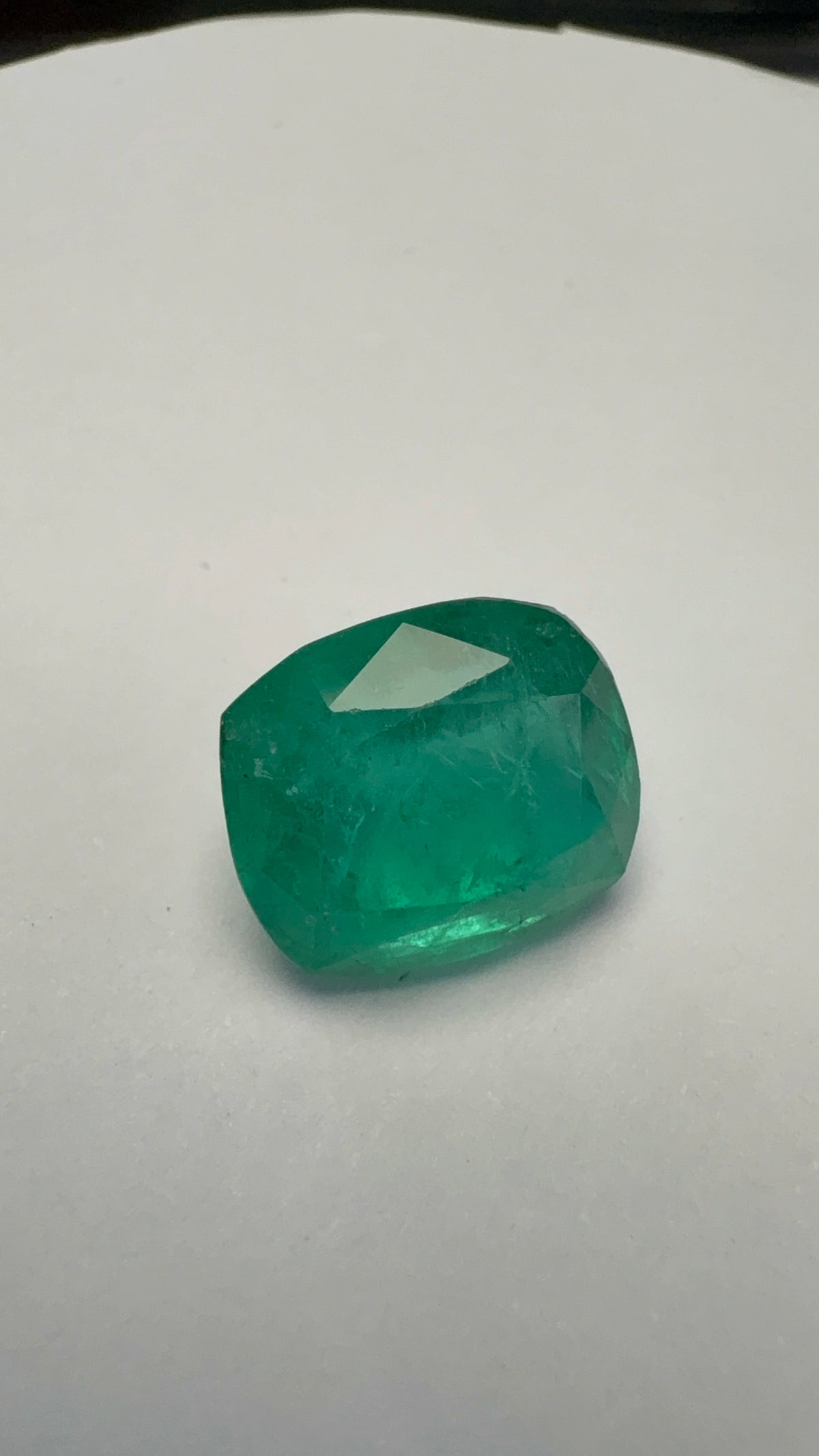 Emerald 6.47 carat EMER-12 face-up view
