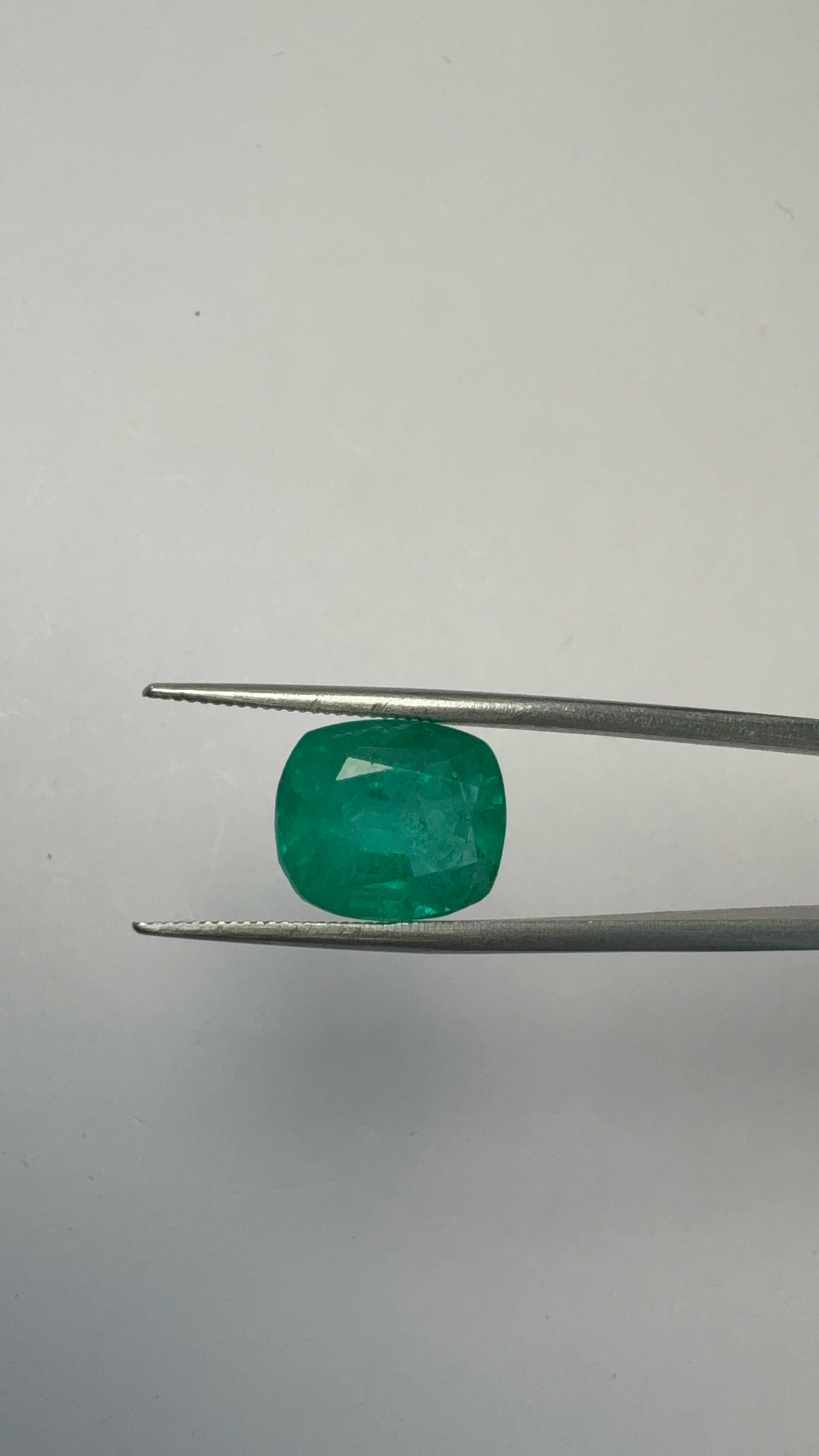 Emerald 6.47 carat EMER-12 close view