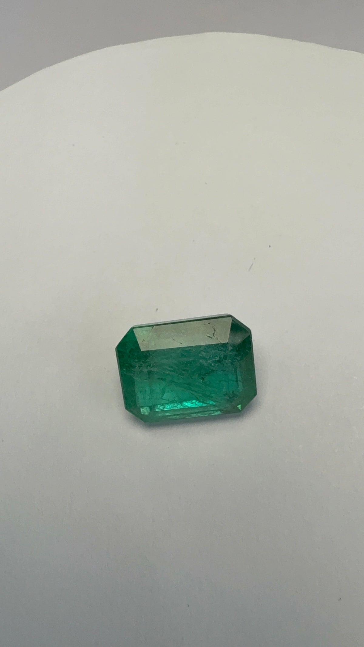 Emerald 8.38 carat EMER-123 close view