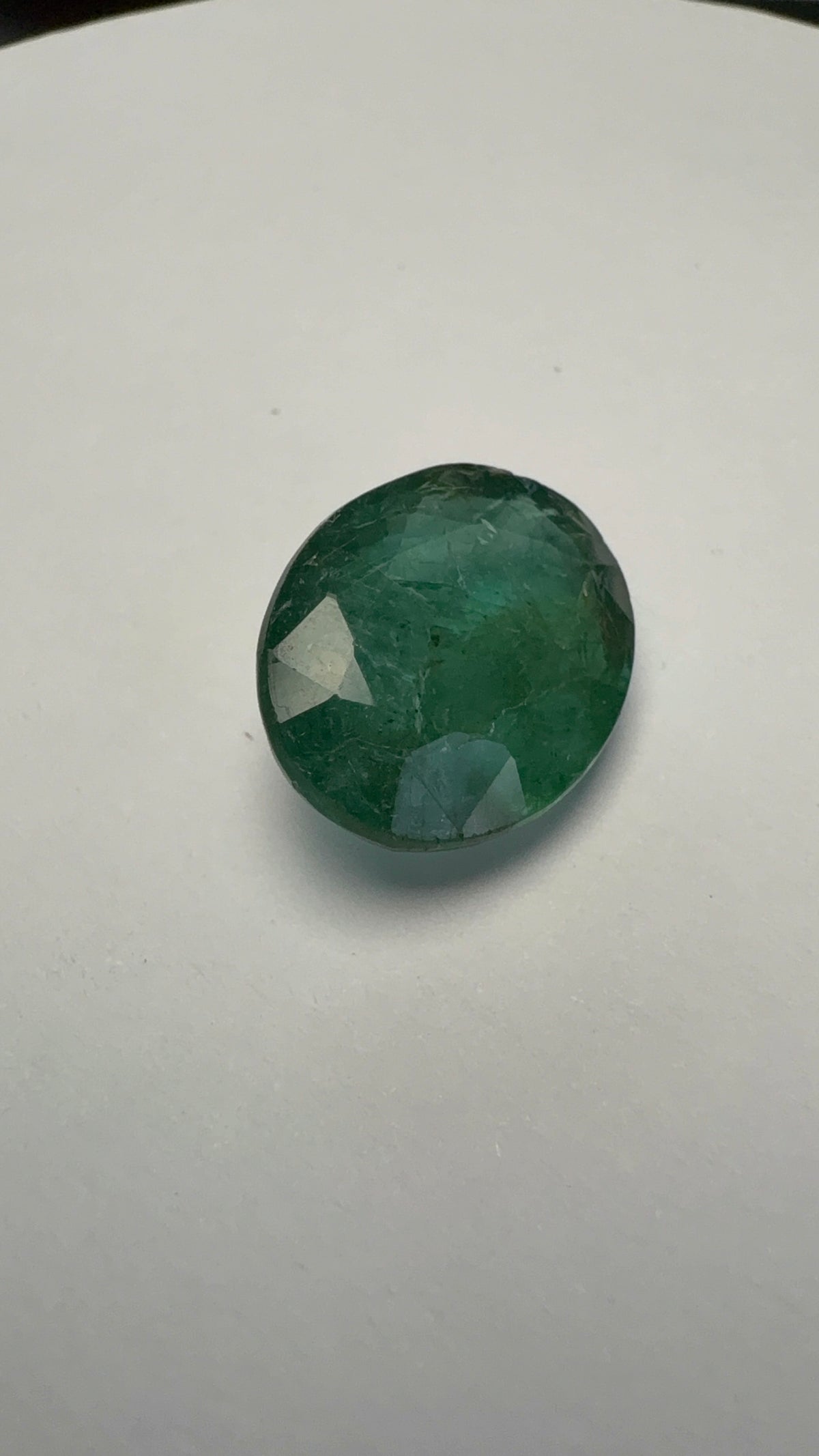Emerald 5.66 carat EMER-13 face-up view