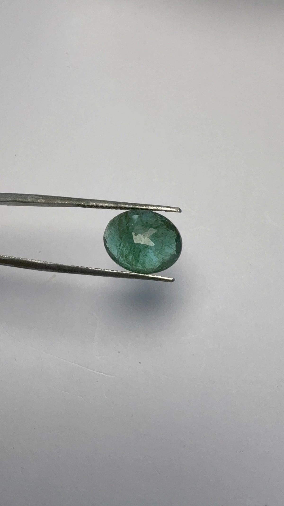 Emerald 5.66 carat EMER-13 reverse view